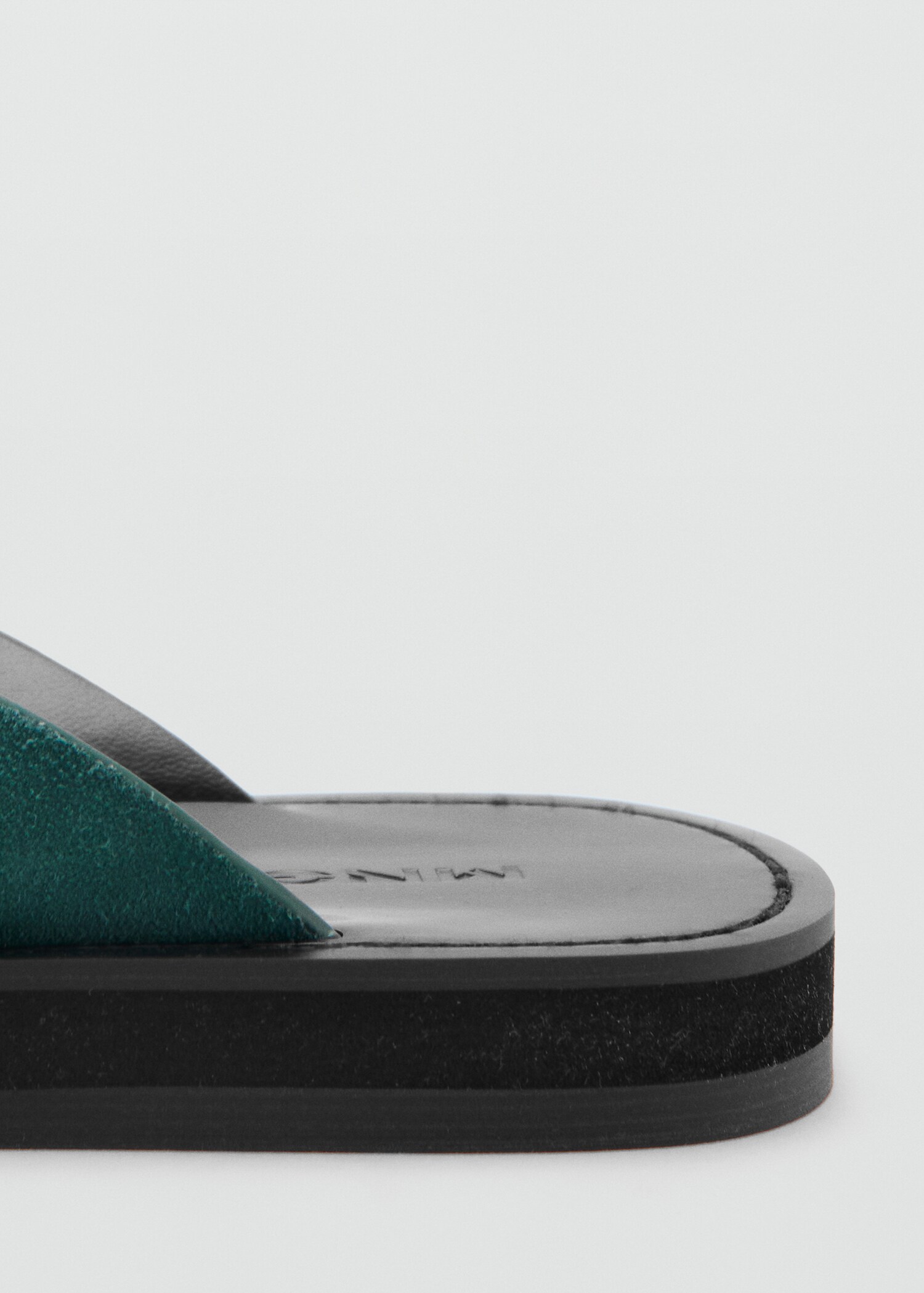 Thong sandals - Details of the article 1