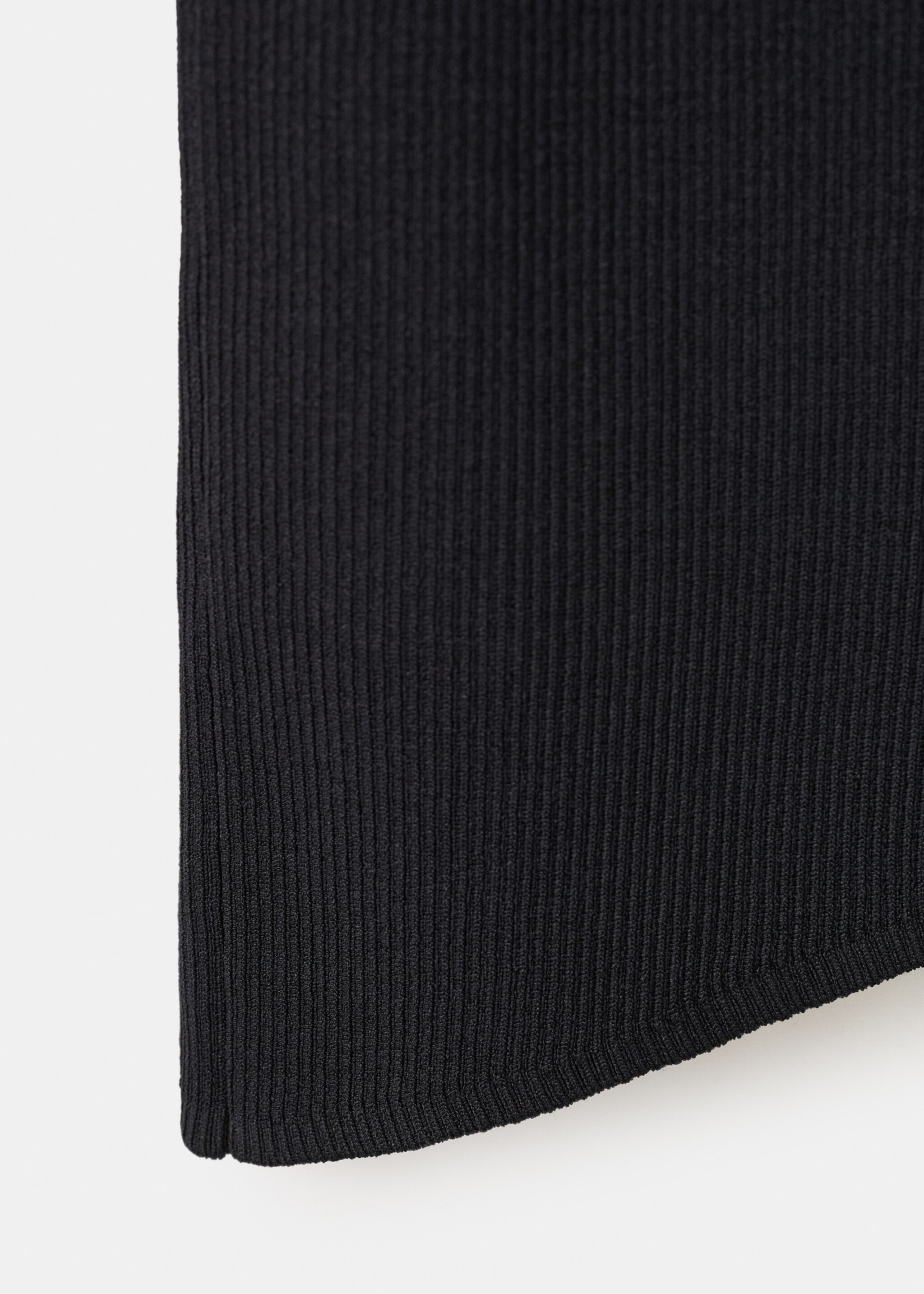 Top curcuma - Details of the article 0, Black. Ref: 27017142-00.