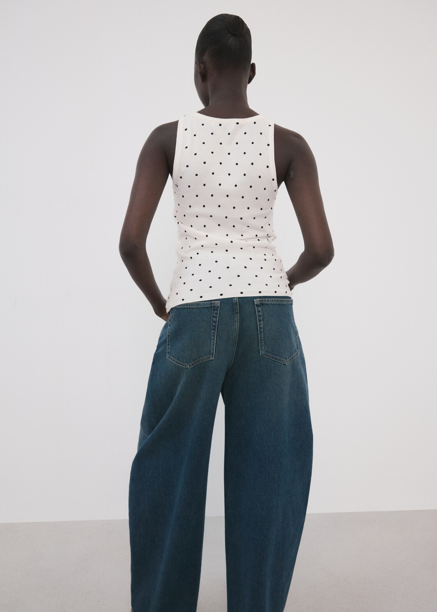 Polka-dot knitted top - Reverse of the article