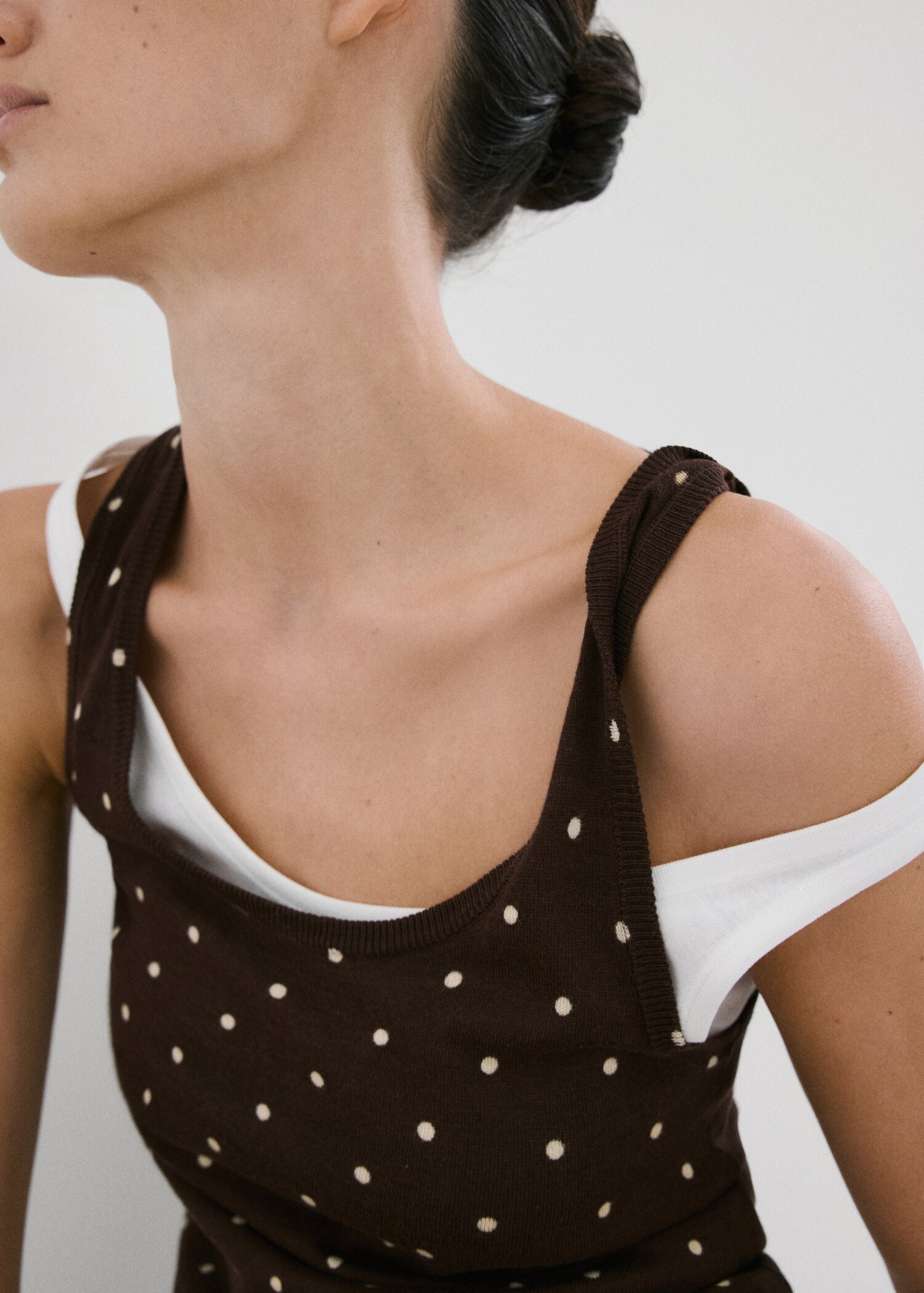 Polka-dot knitted top - Details of the article 2