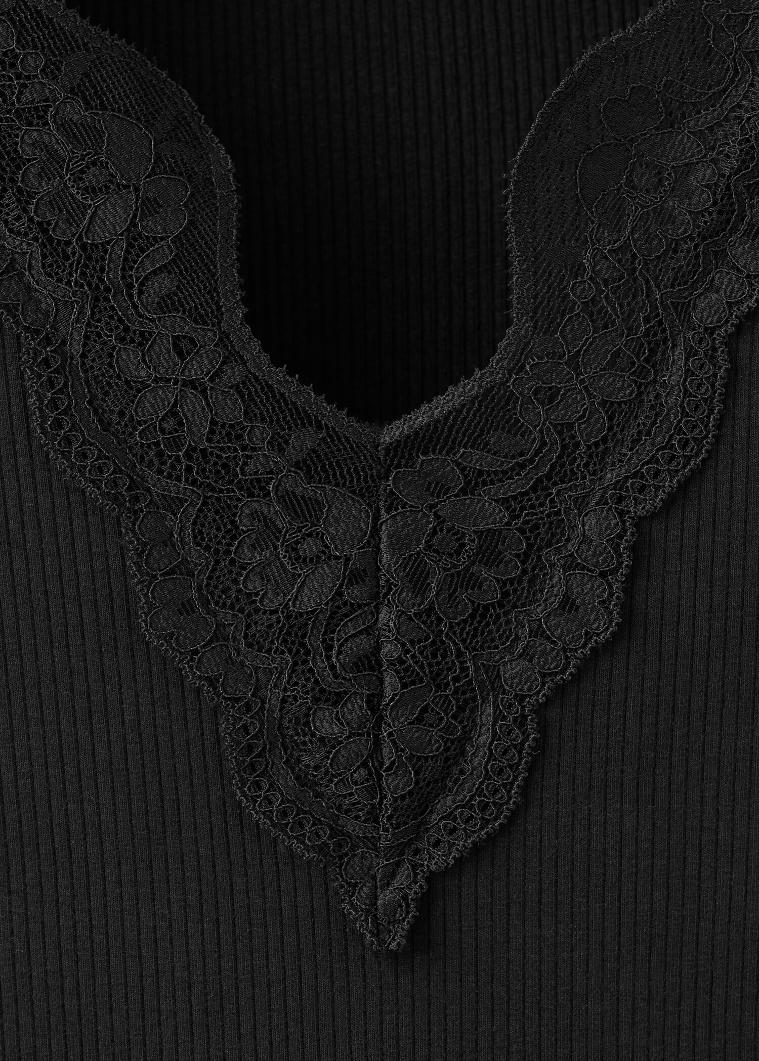 Lace trim top - Details of the article 8