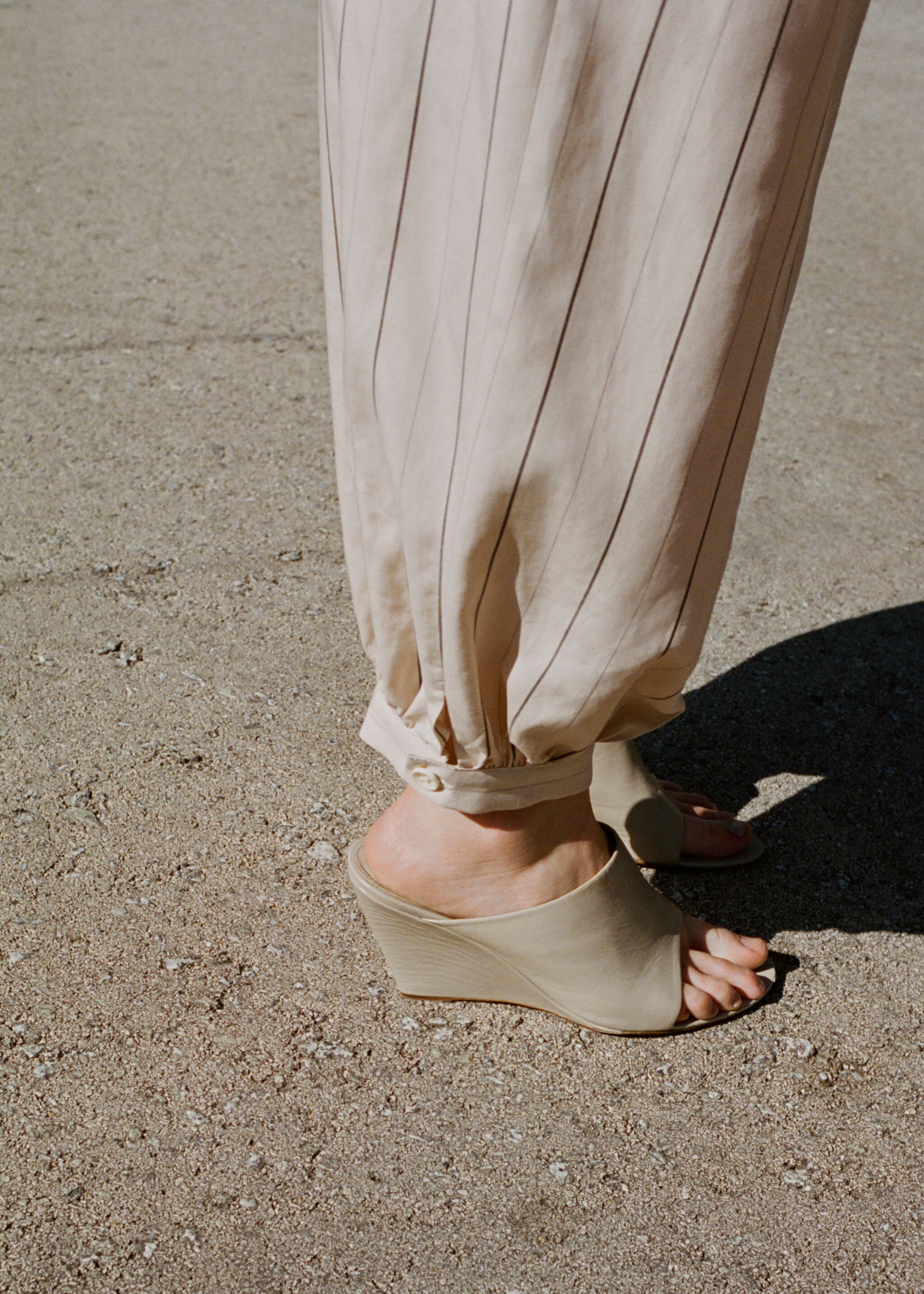 Pantalon lyocell balloon rayures - Détail de l'article 1, Écru. Ref: 27017163-00.