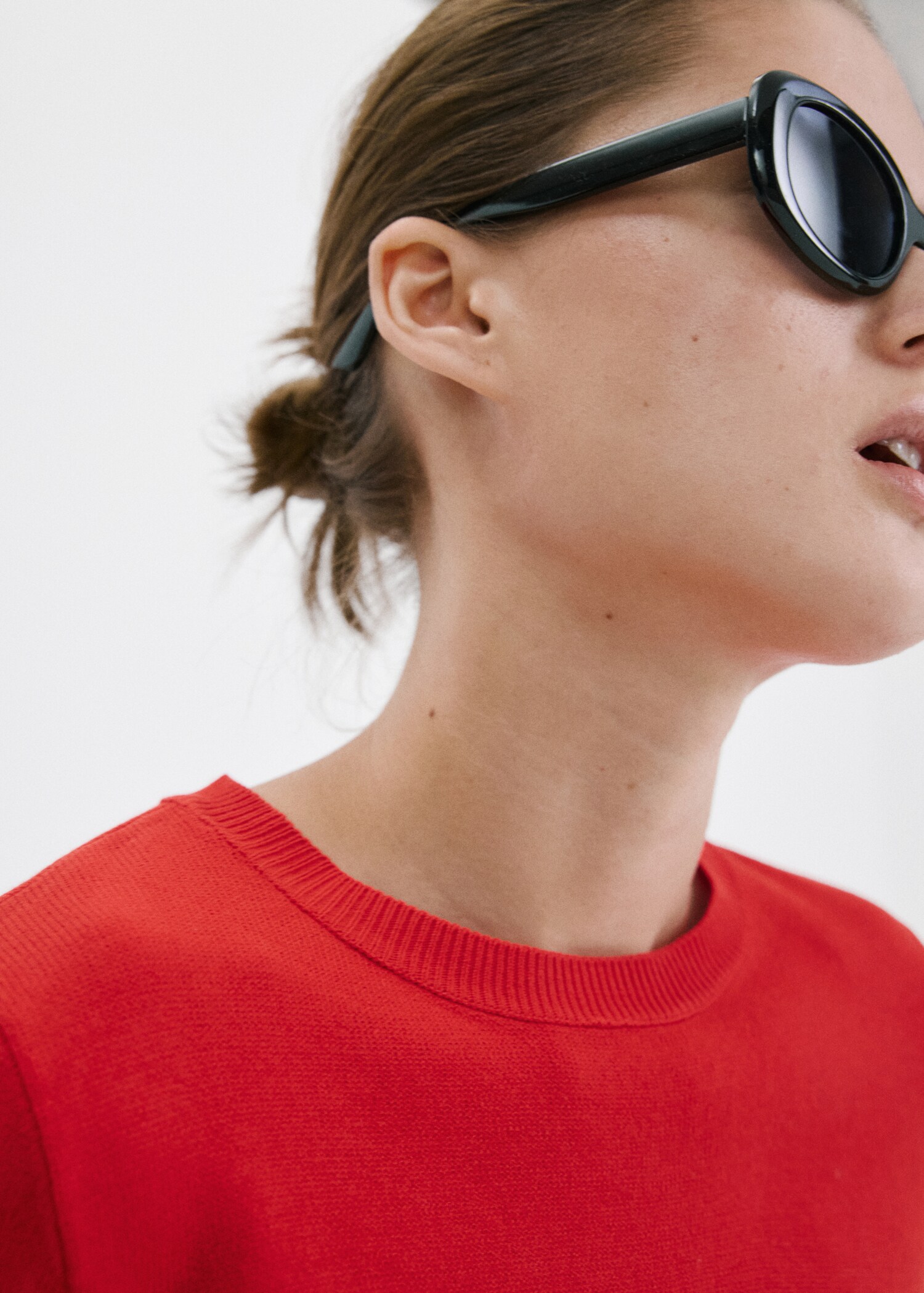 كنزة بتفاصيل فيونكة - تفاصيل المنتج 1