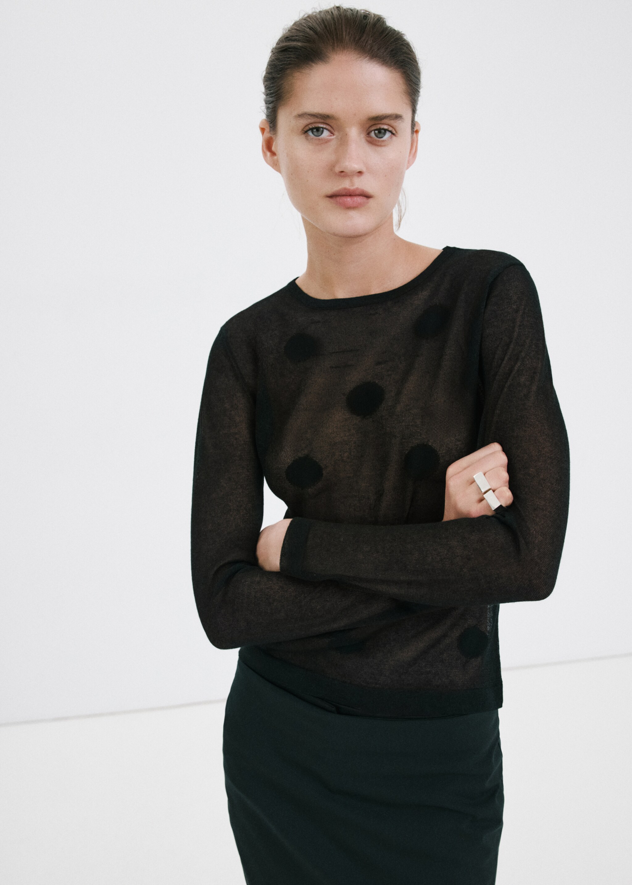 Polka-dot knitted sweater - Medium plane, Black. Ref: 27017168-00.