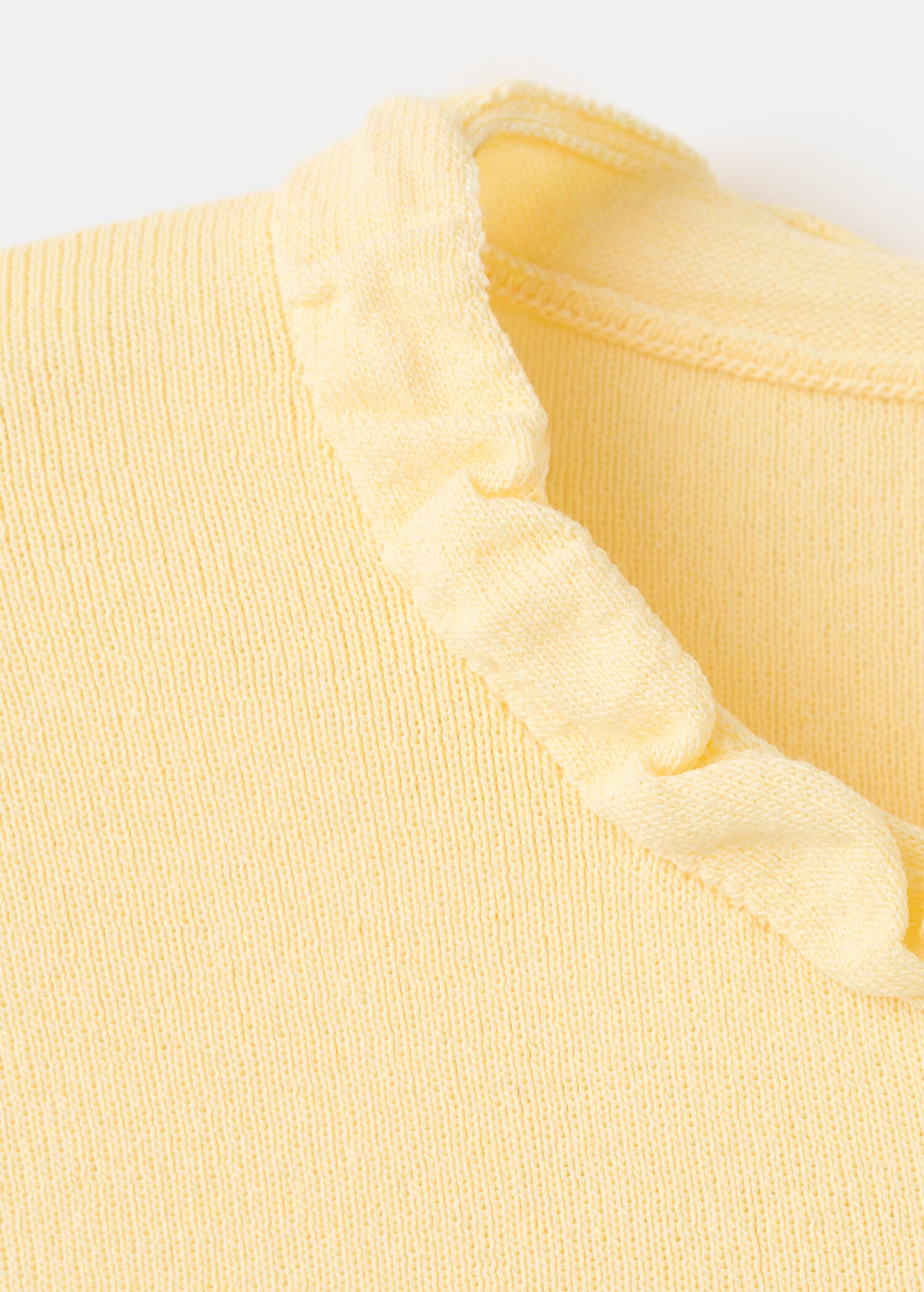 Fine knit sweater with buttons - Details of the article 0