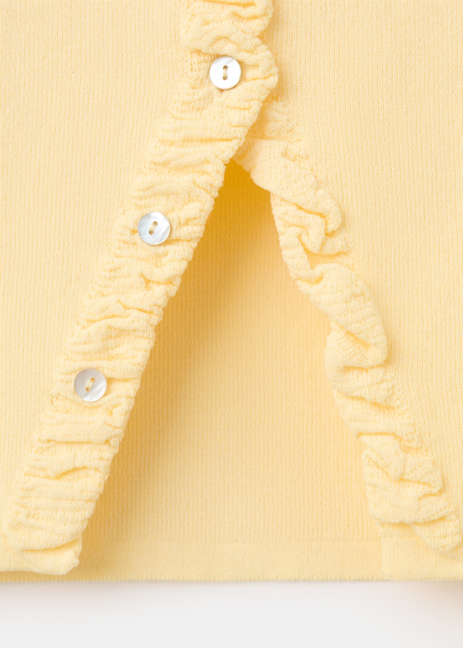 Fine knit sweater with buttons - Details of the article 8