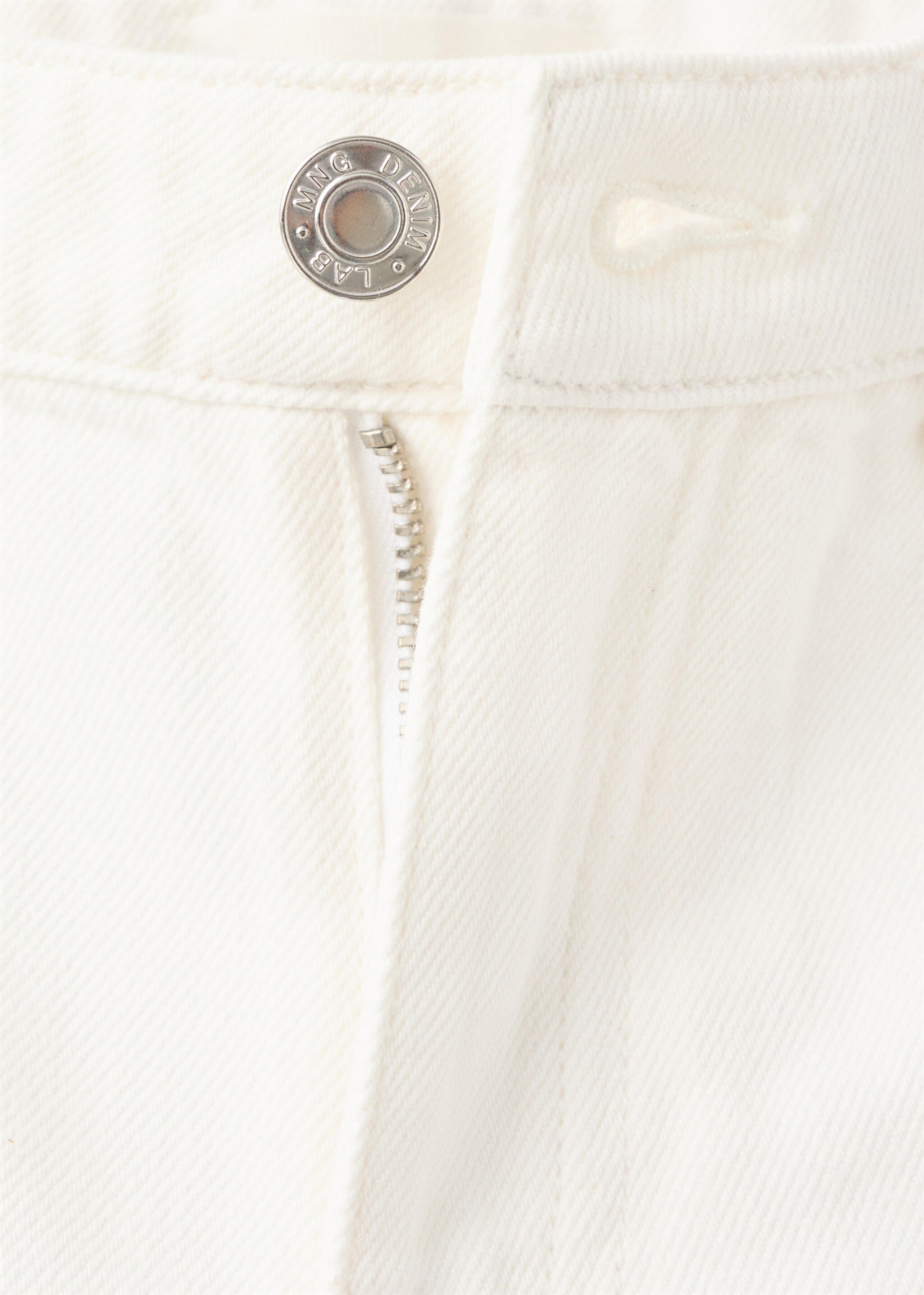 Studded pocket shorts - Details of the article 8, White. Ref: 27017785-00.