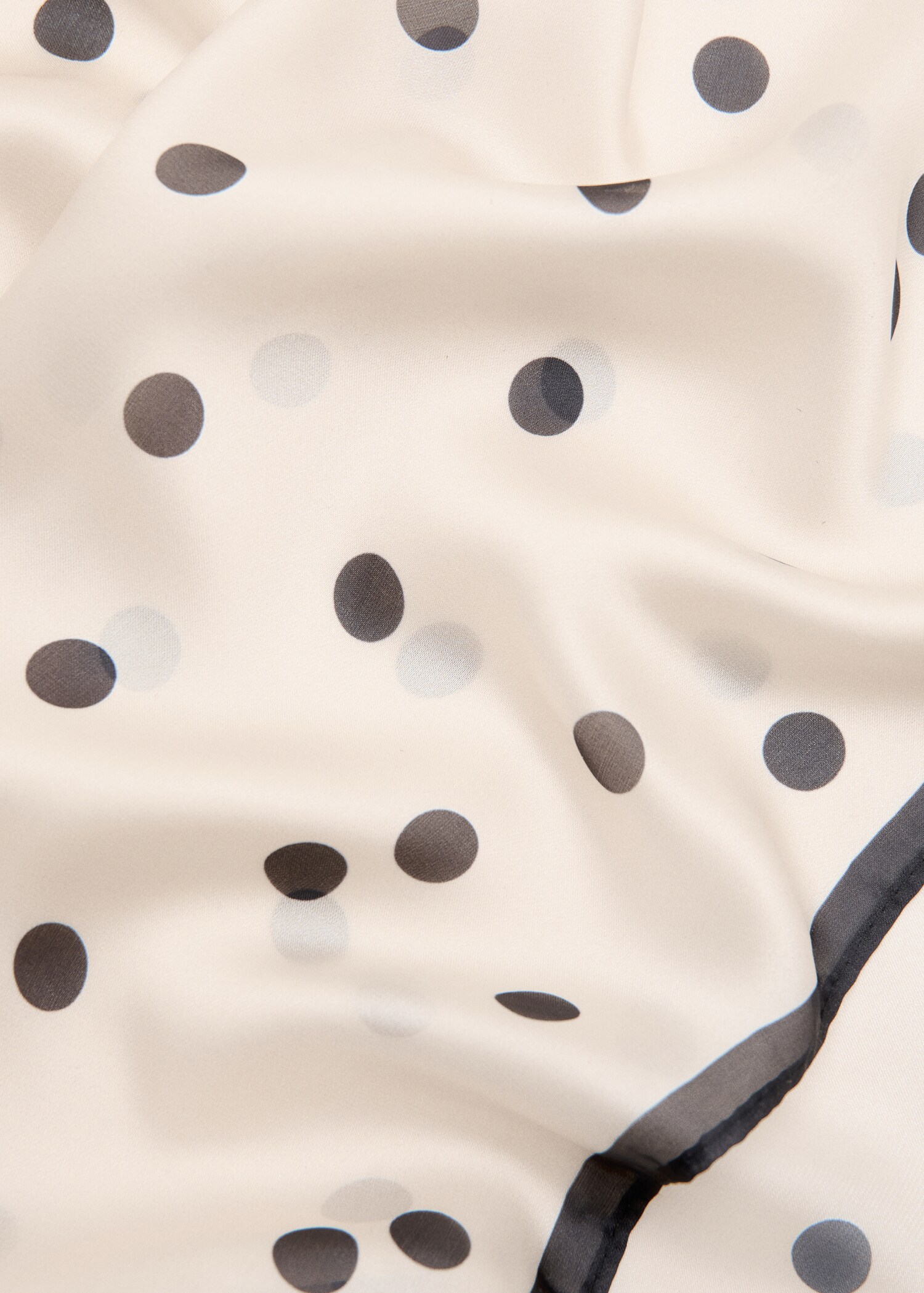 Satin check-print scarf - Details of the article 1