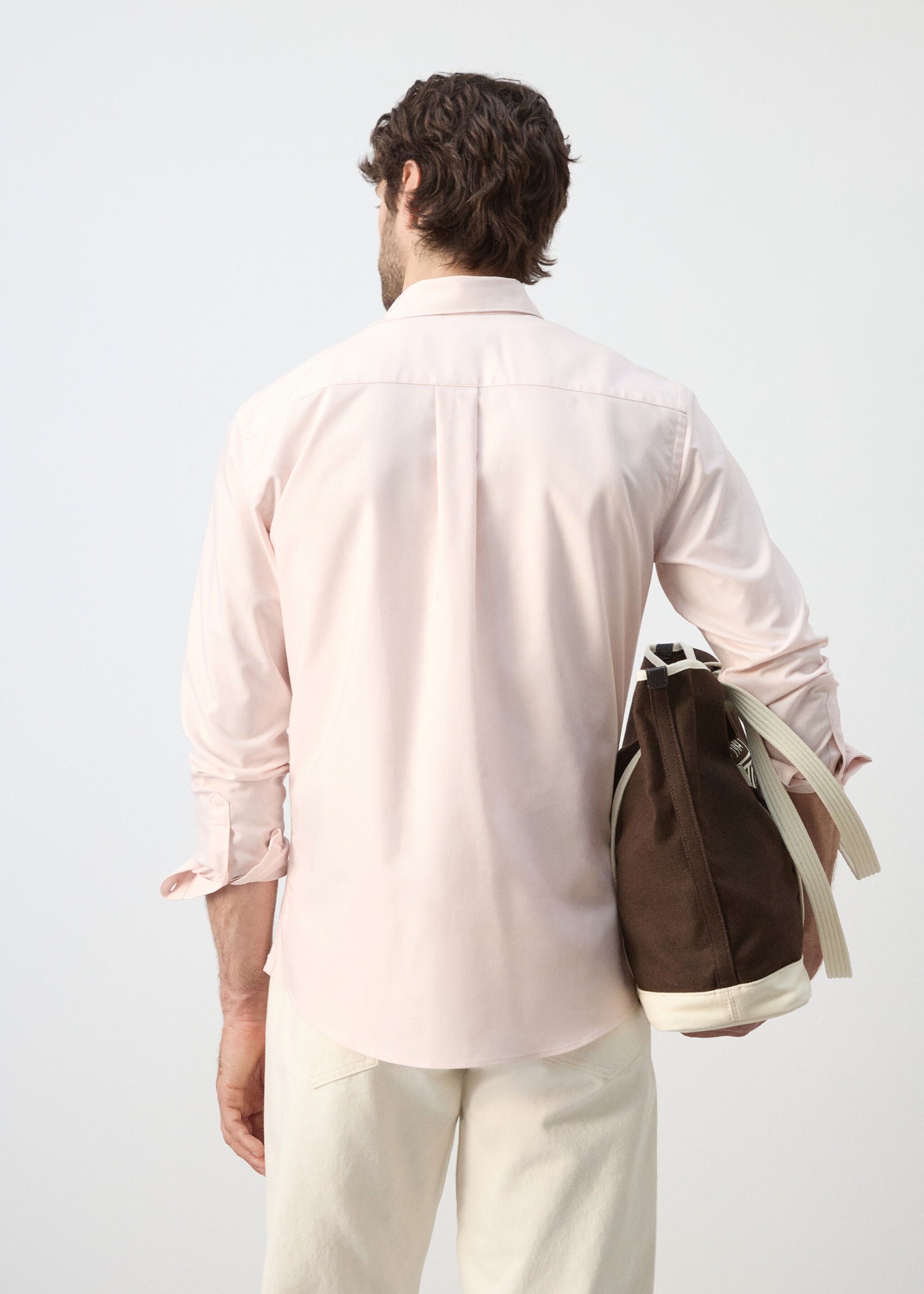 100% cotton regular fit embroidered shirt - Reverse of the article, Light Pink. Ref: 27017800-00.