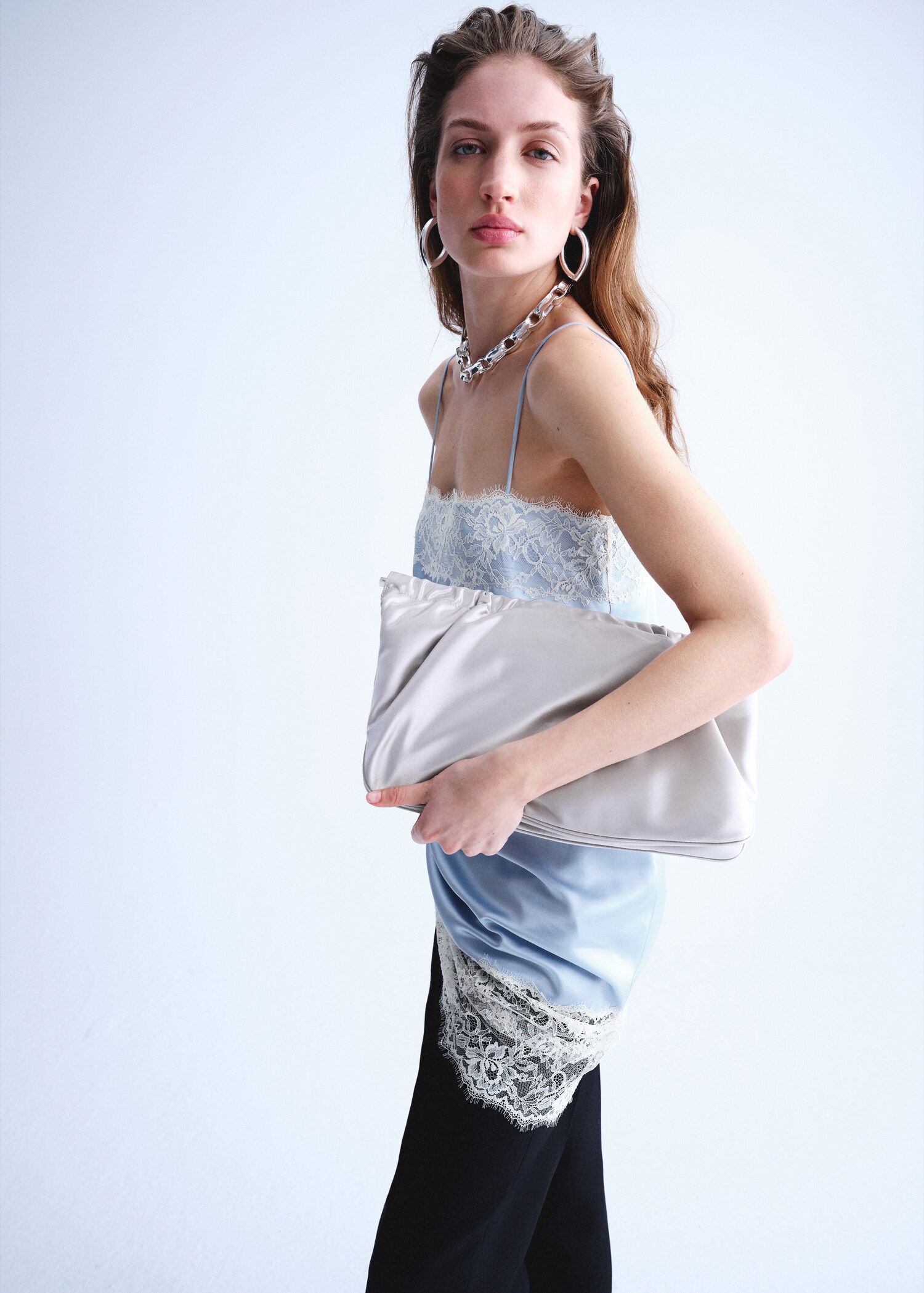 Robe lingerie en dentelle - Détail de l'article 4