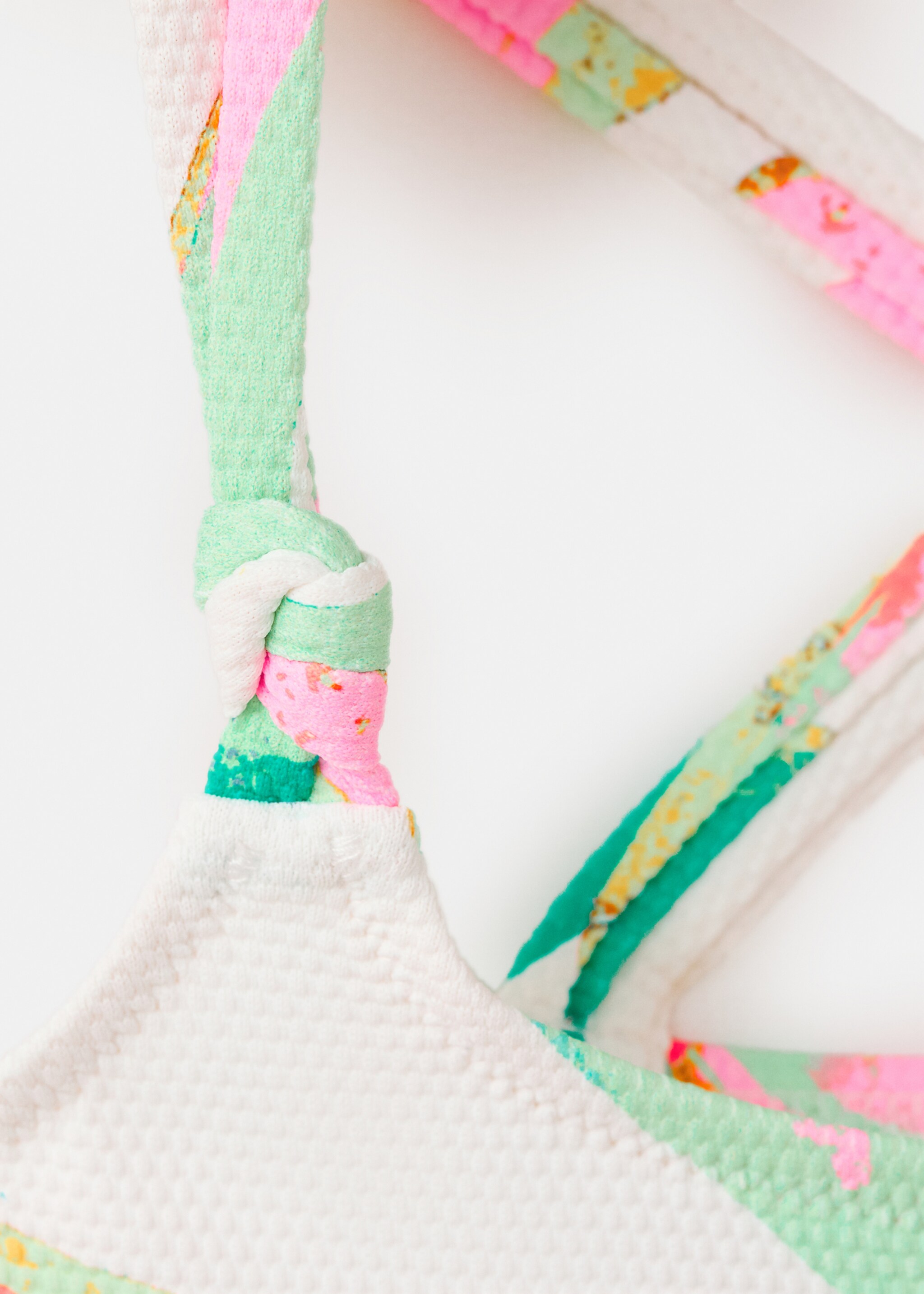 Printed swimsuit with side openings - Details of the article 8, White. Ref: 27017900-00.