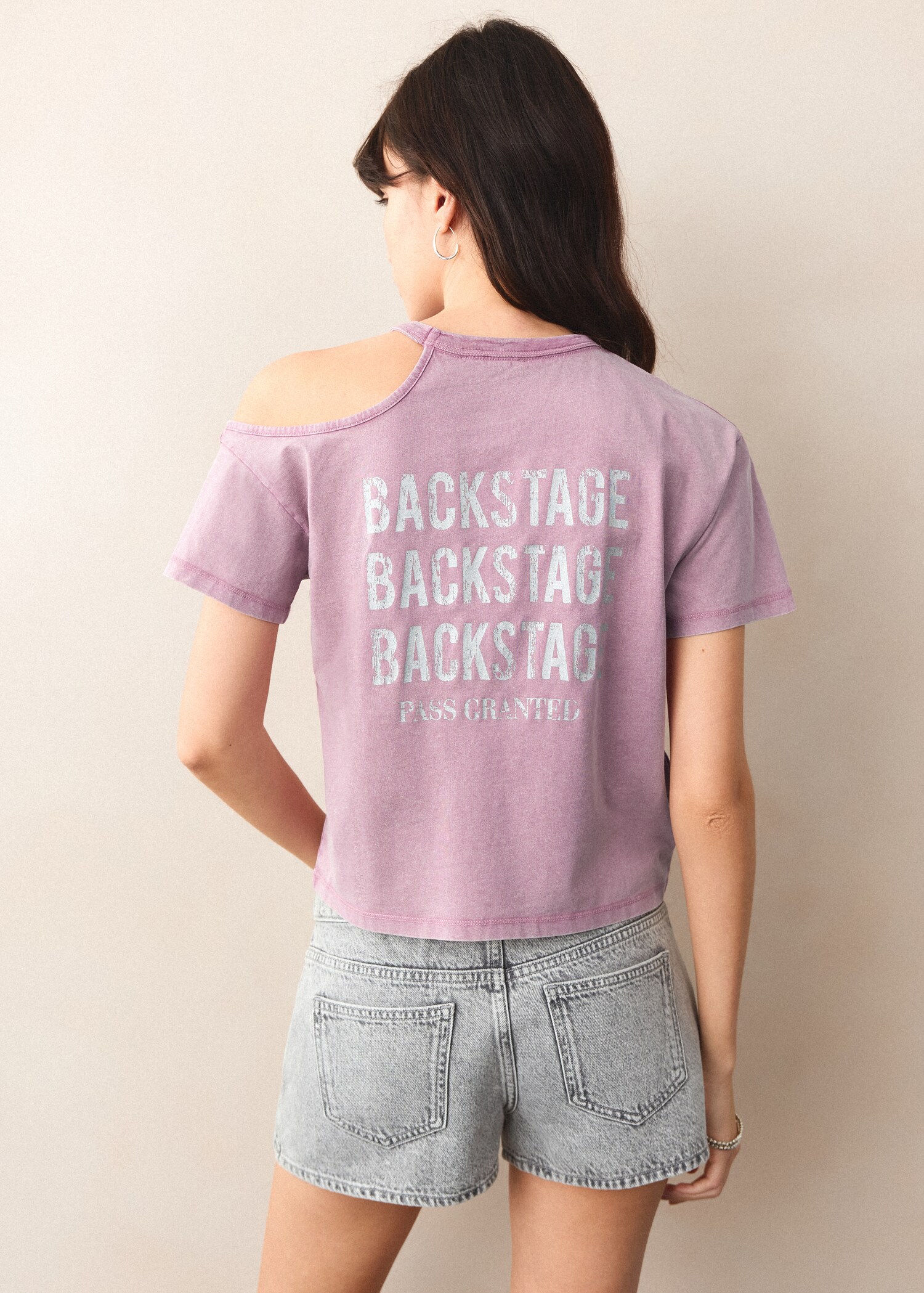 One-shoulder detail T-shirt - Reverse of the article