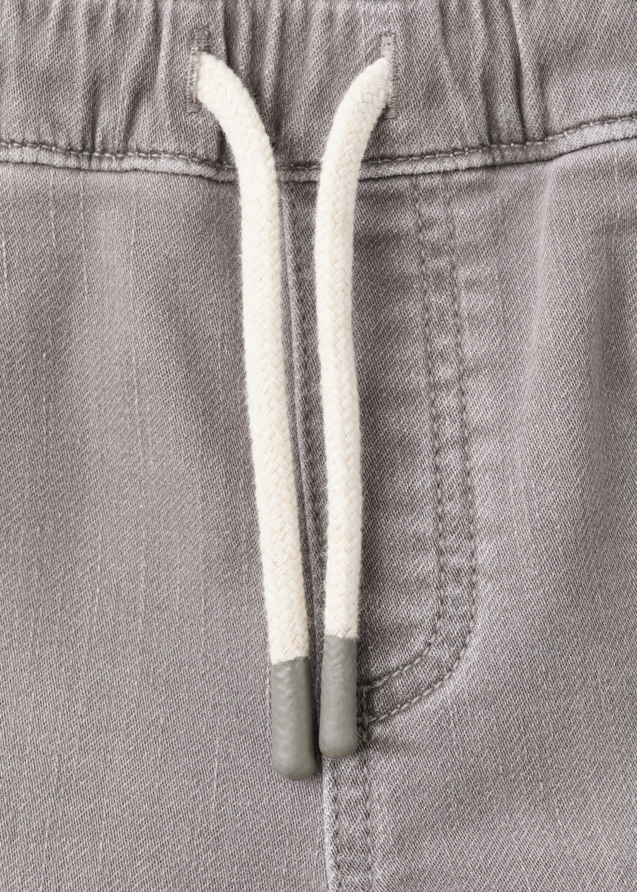 Denim shorts with an elasticated waistband - Details of the article 8, Denim Grey. Ref: 27017914-00.