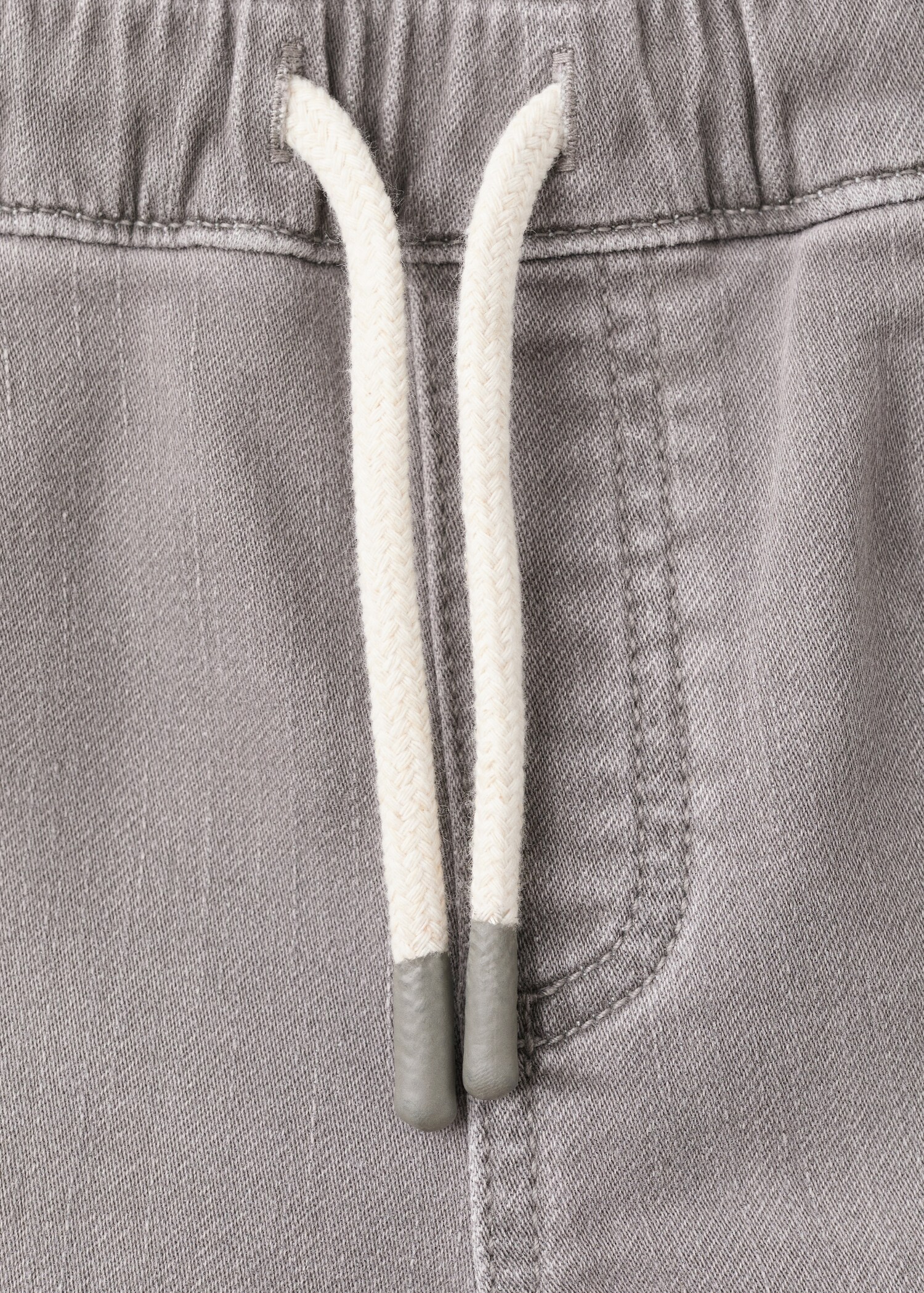 Denim shorts with an elasticated waistband - Details of the article 8