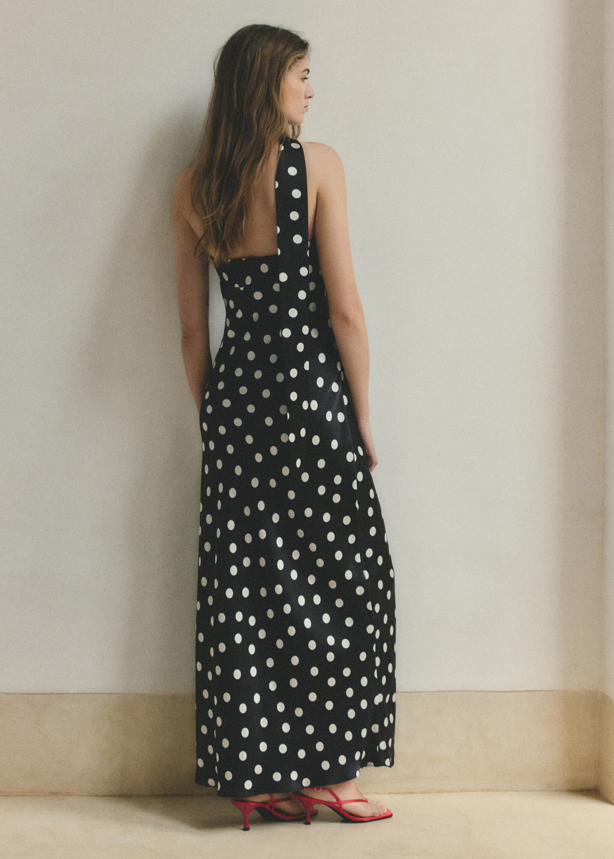 Robe à pois avec détail foulard - Verso de l’article, Noir. Ref: 27017930-00.