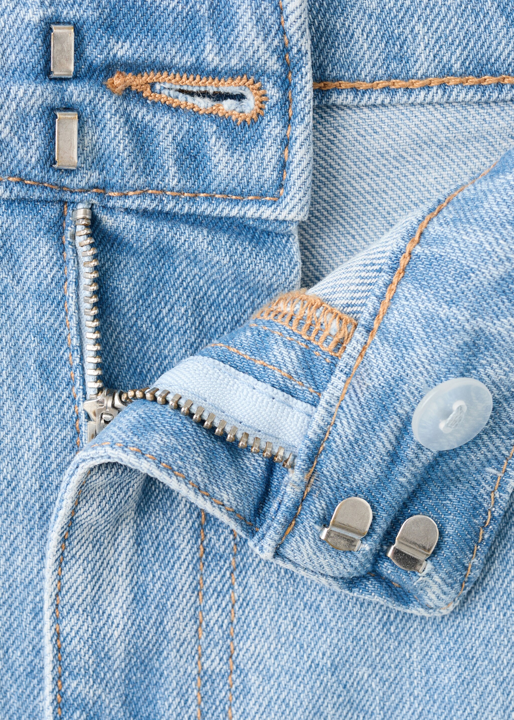 Wide leg mid-rise trousers with pockets - Details of the article 0, Medium Blue. Ref: 27017943-00.