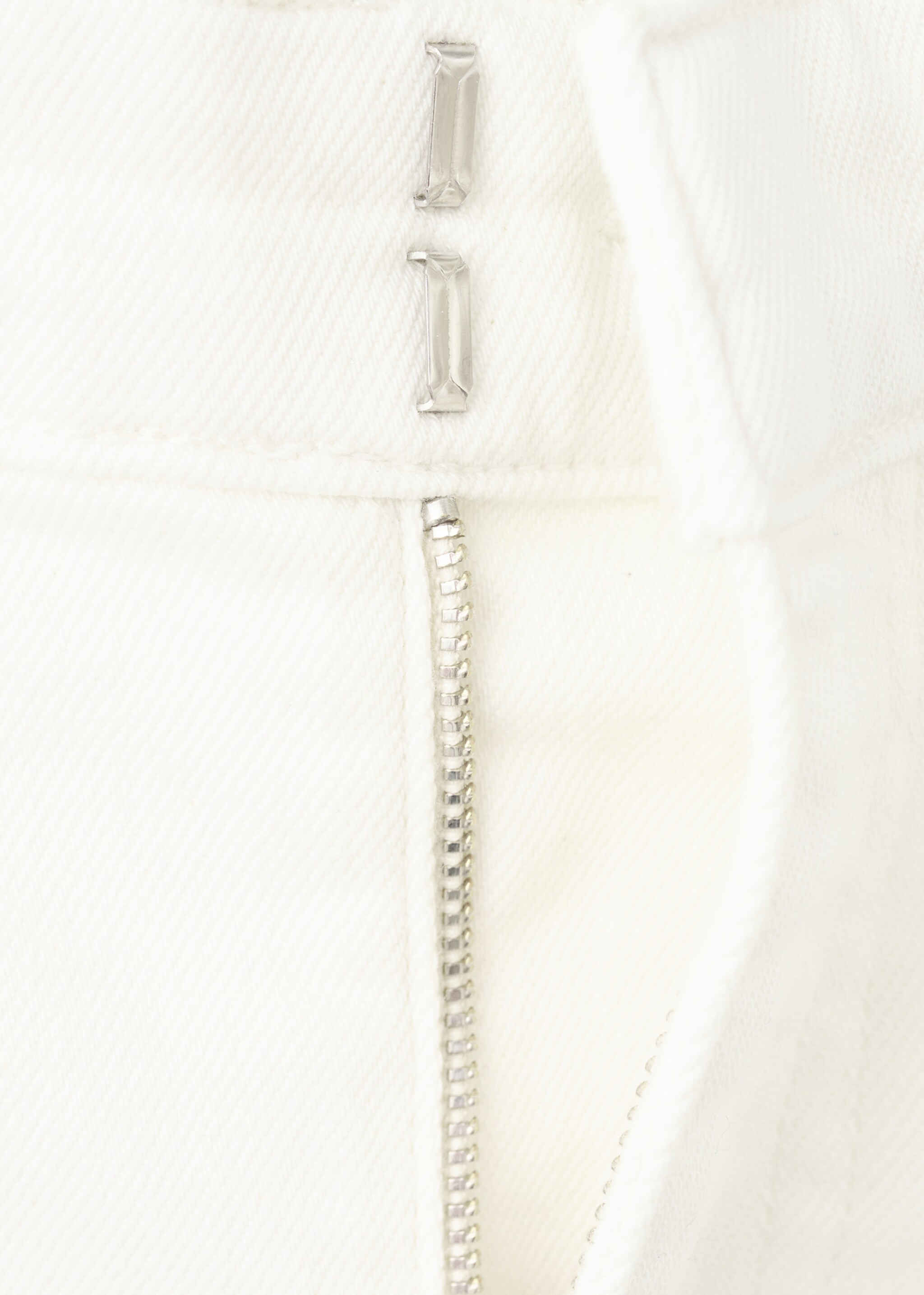 Wide leg mid-rise trousers with pockets - Details of the article 8, White. Ref: 27017944-00.