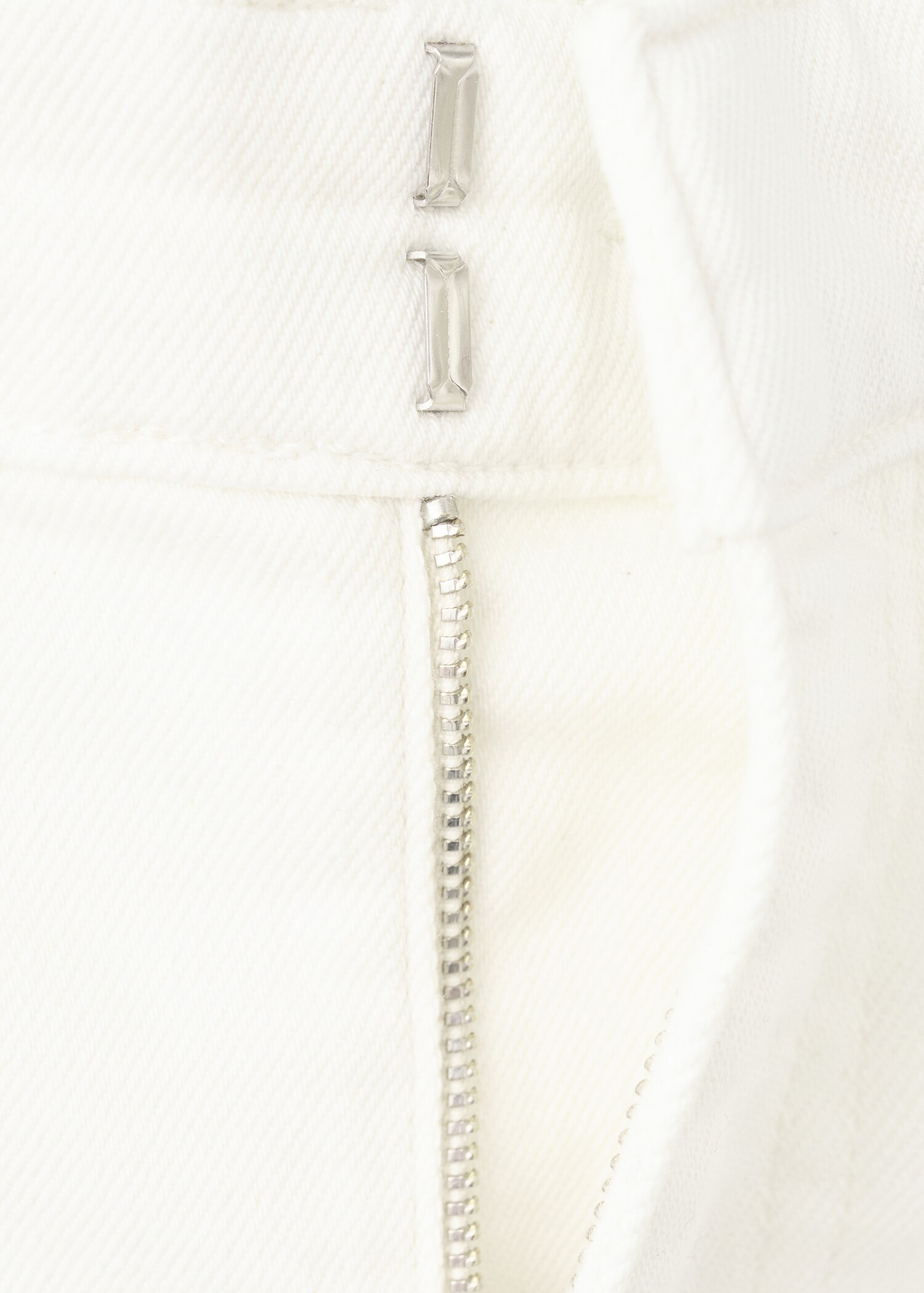 Wide leg mid-rise trousers with pockets - Details of the article 8