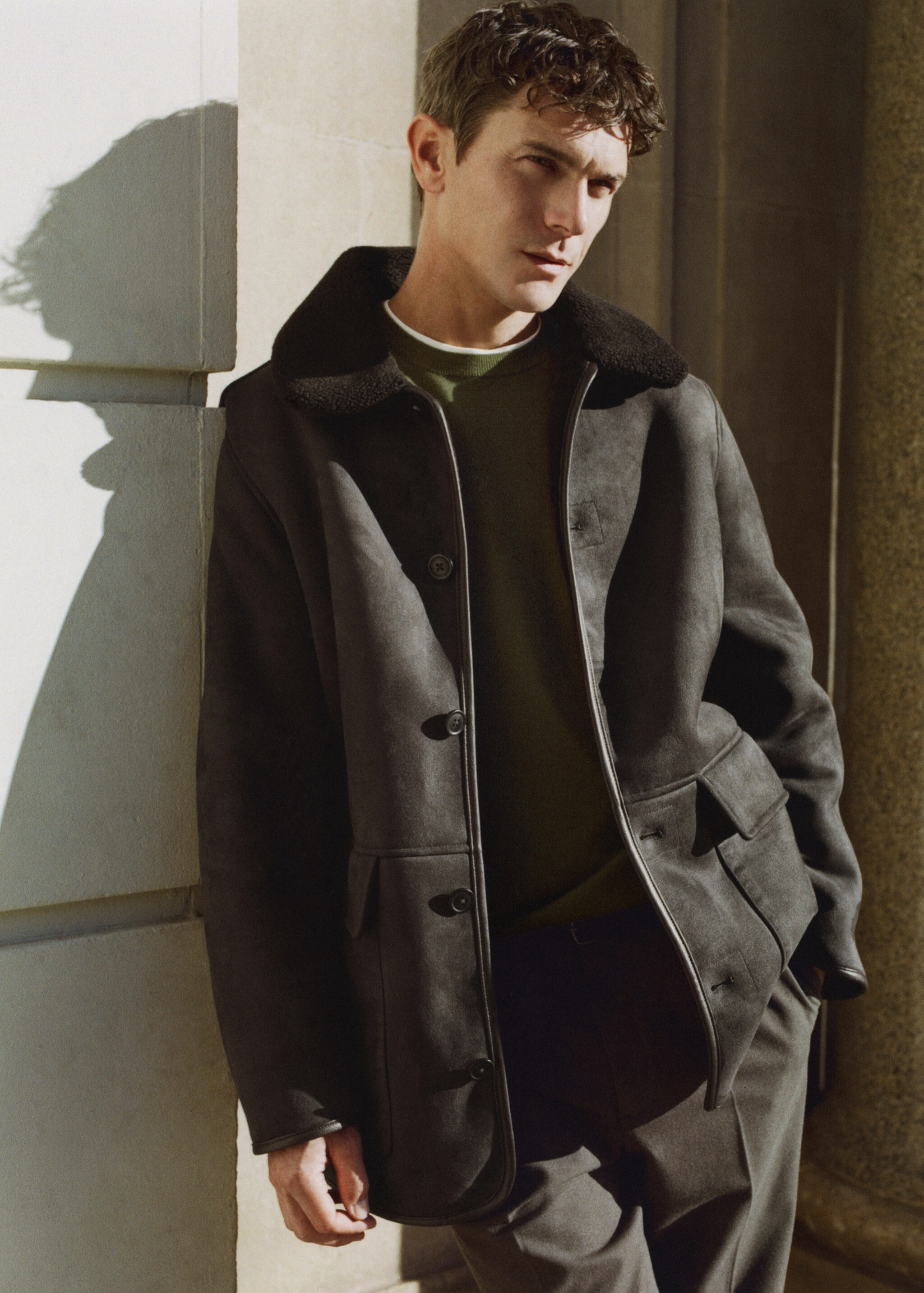 Faux-shearling suede jacket - Details of the article 3, Chocolate. Ref: 27021183-00.