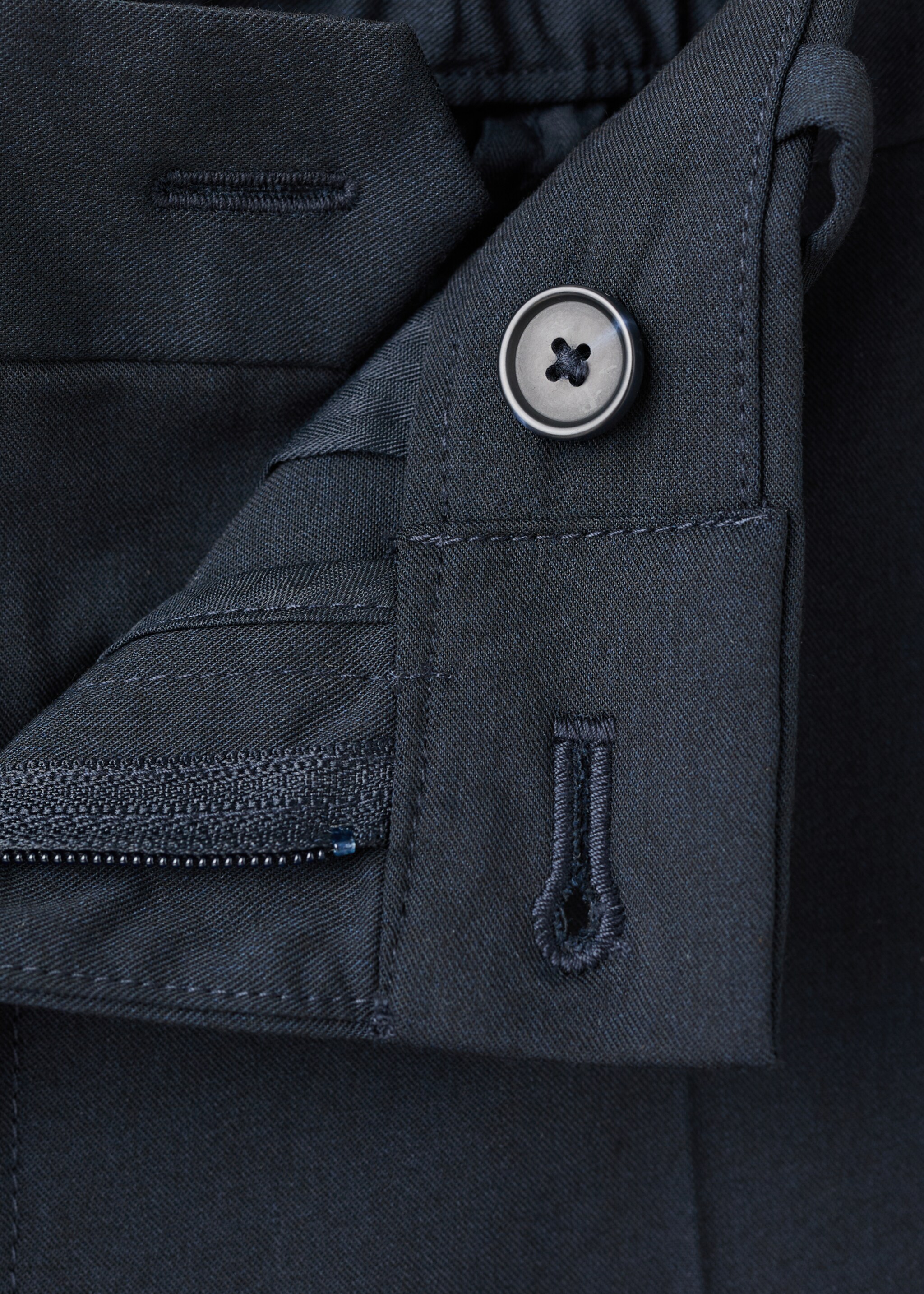 Bologna cropped slim-fit trousers - Details of the article 8, Navy. Ref: 27021190-00.