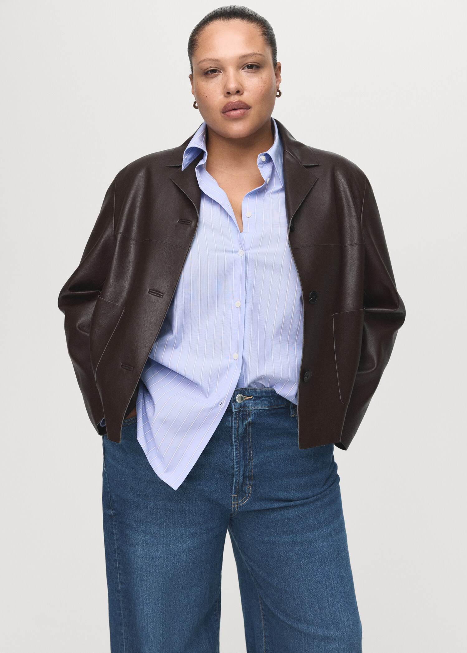 High-waisted wide-leg jeans - Details of the article 5