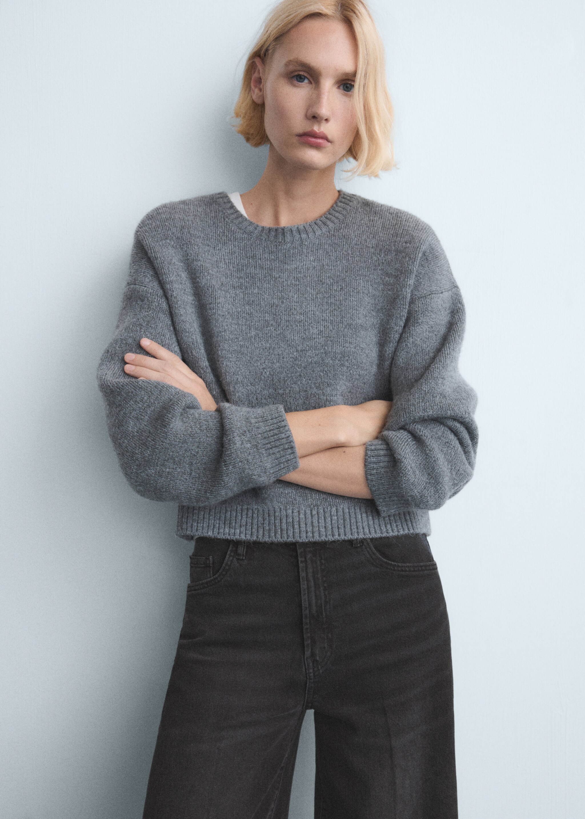 High-waisted wide-leg jeans - Details of the article 1, Black denim. Ref: 27021196-00.