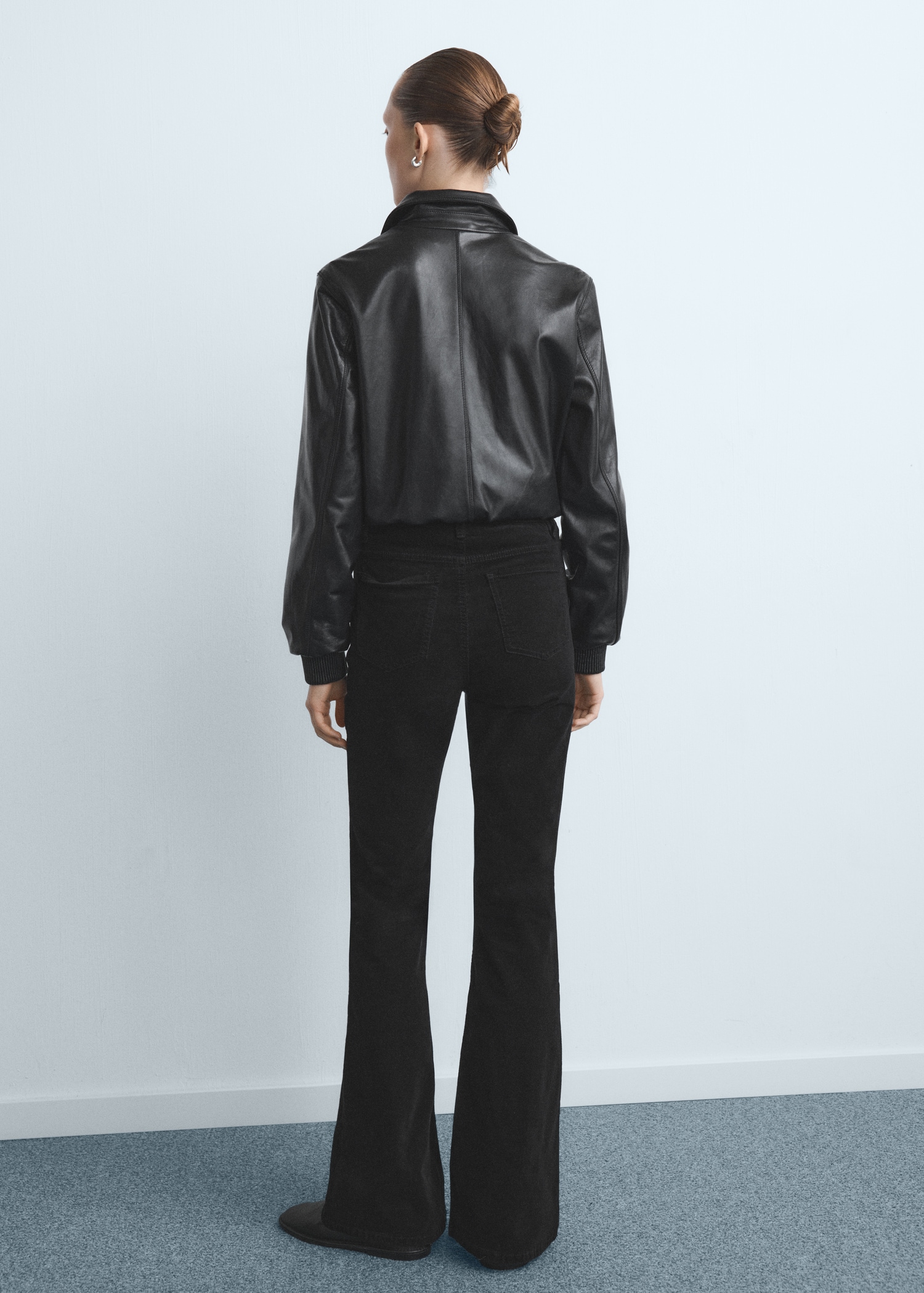 Velvet flared jeans - Reverse of the article