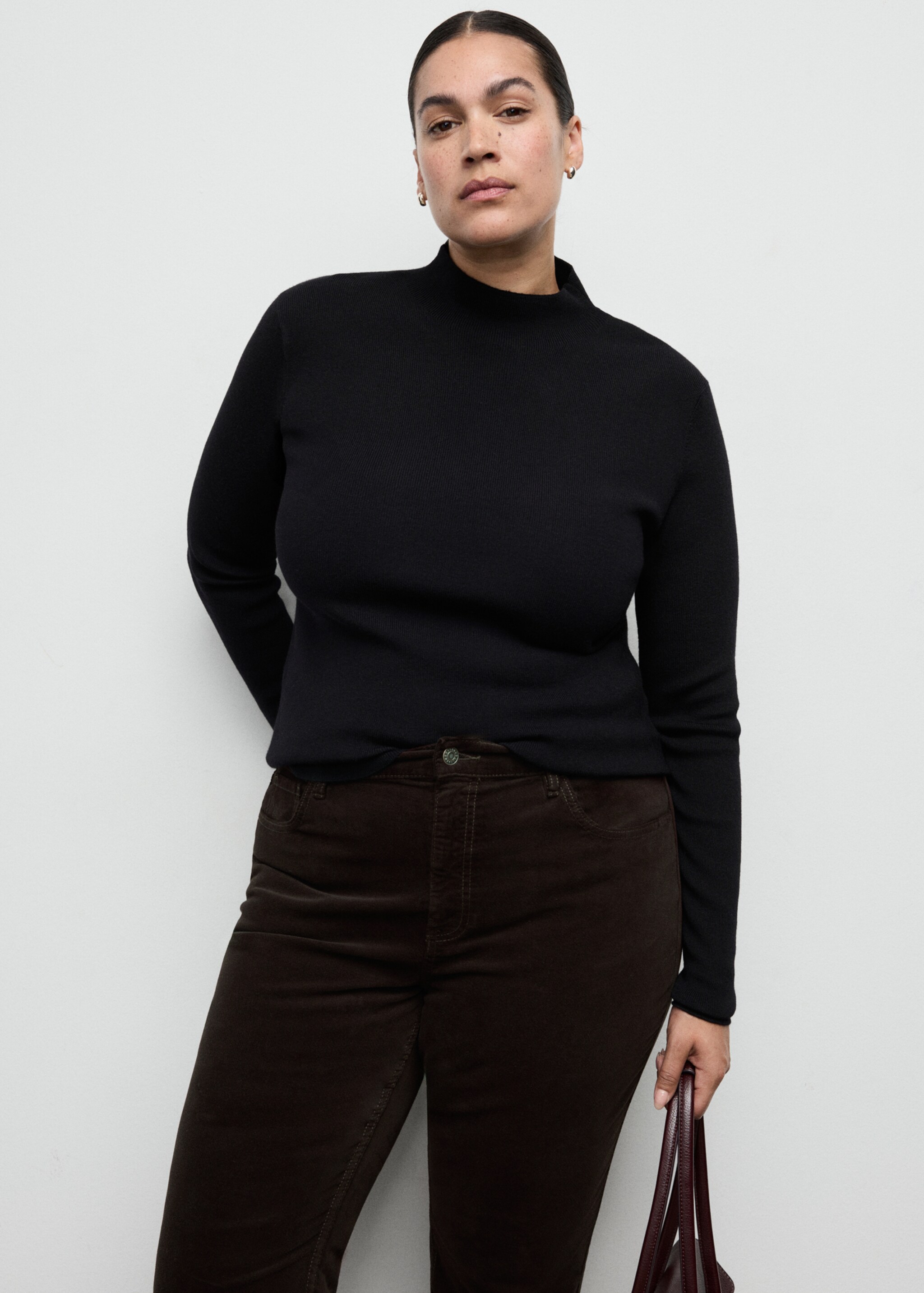 Velvet flared jeans - Details of the article 5, Chocolate. Ref: 27021200-00.