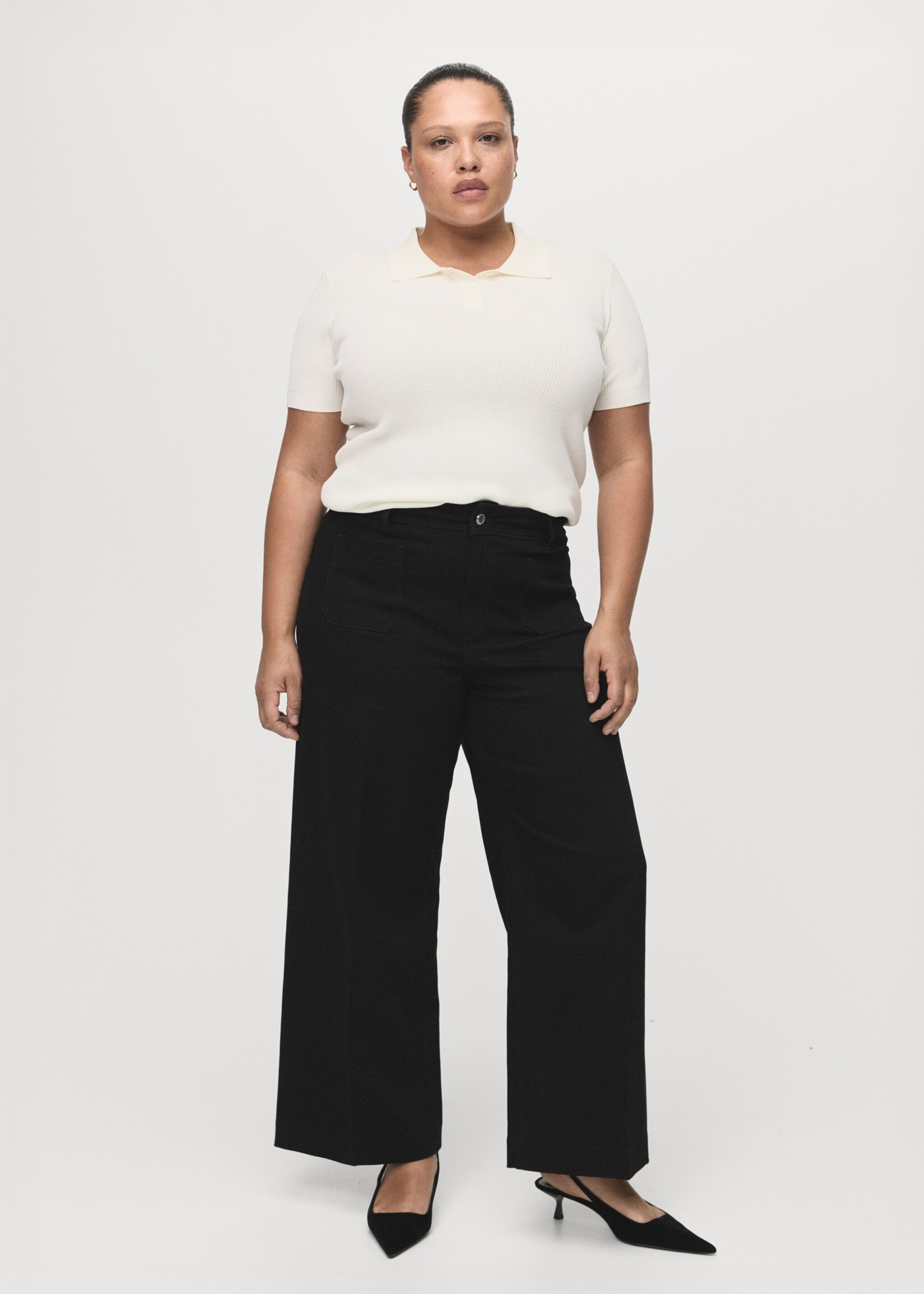 Wide-leg jeans with pockets - Details of the article 3, Black denim. Ref: 27021202-00.