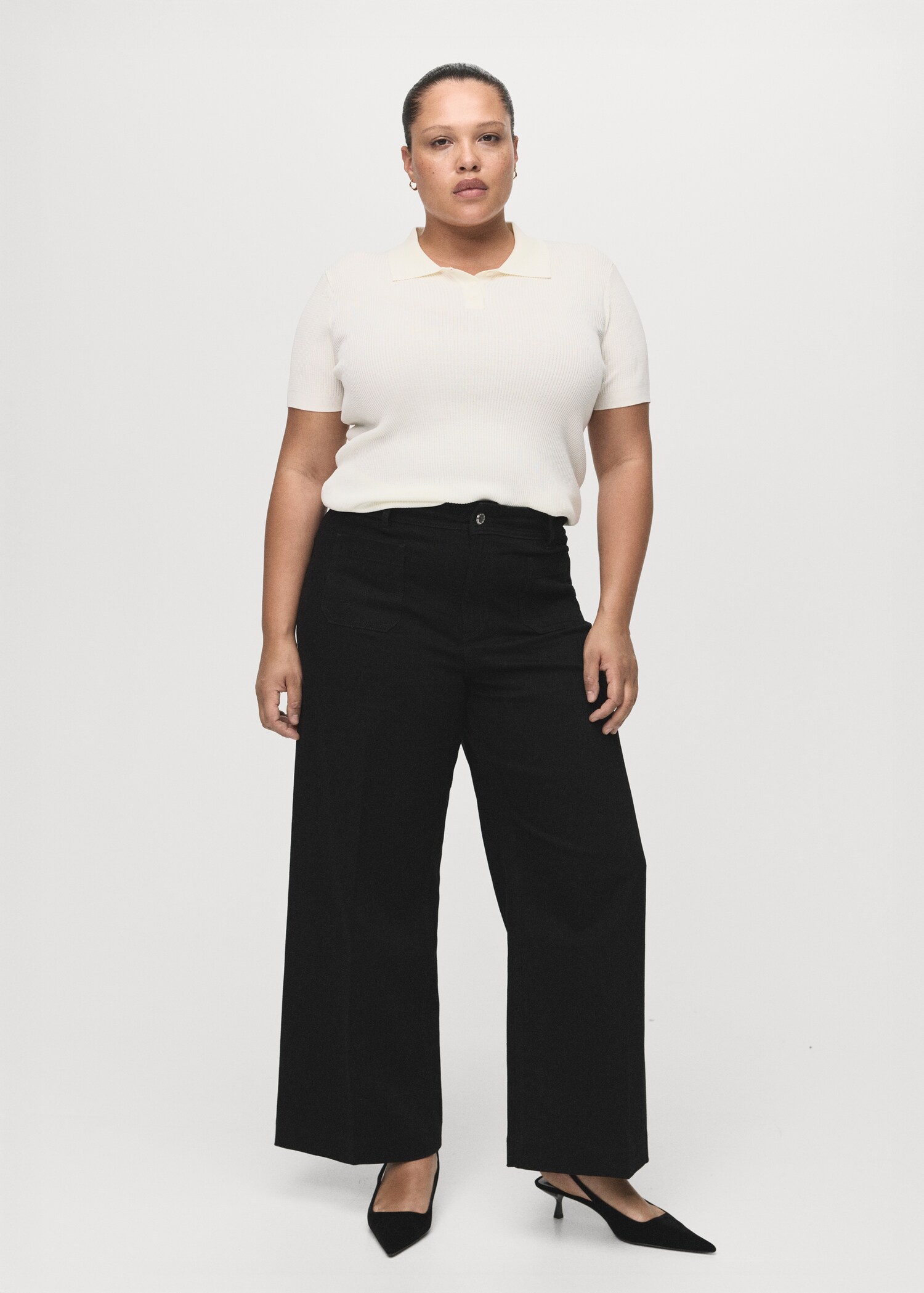 Wide-leg jeans with pockets - Details of the article 3