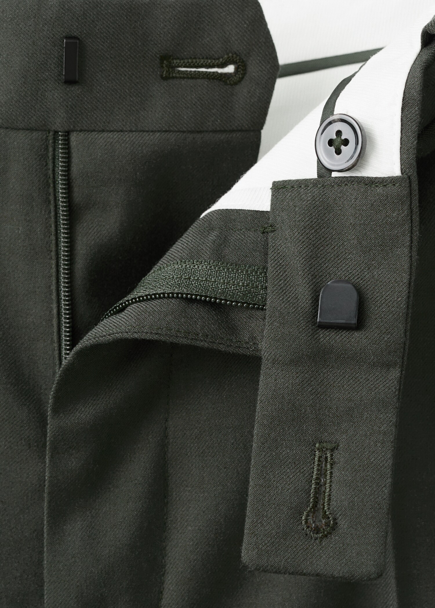 بنطلون بدلة بقصة ضيقة من ميلان - تفاصيل المنتج 8