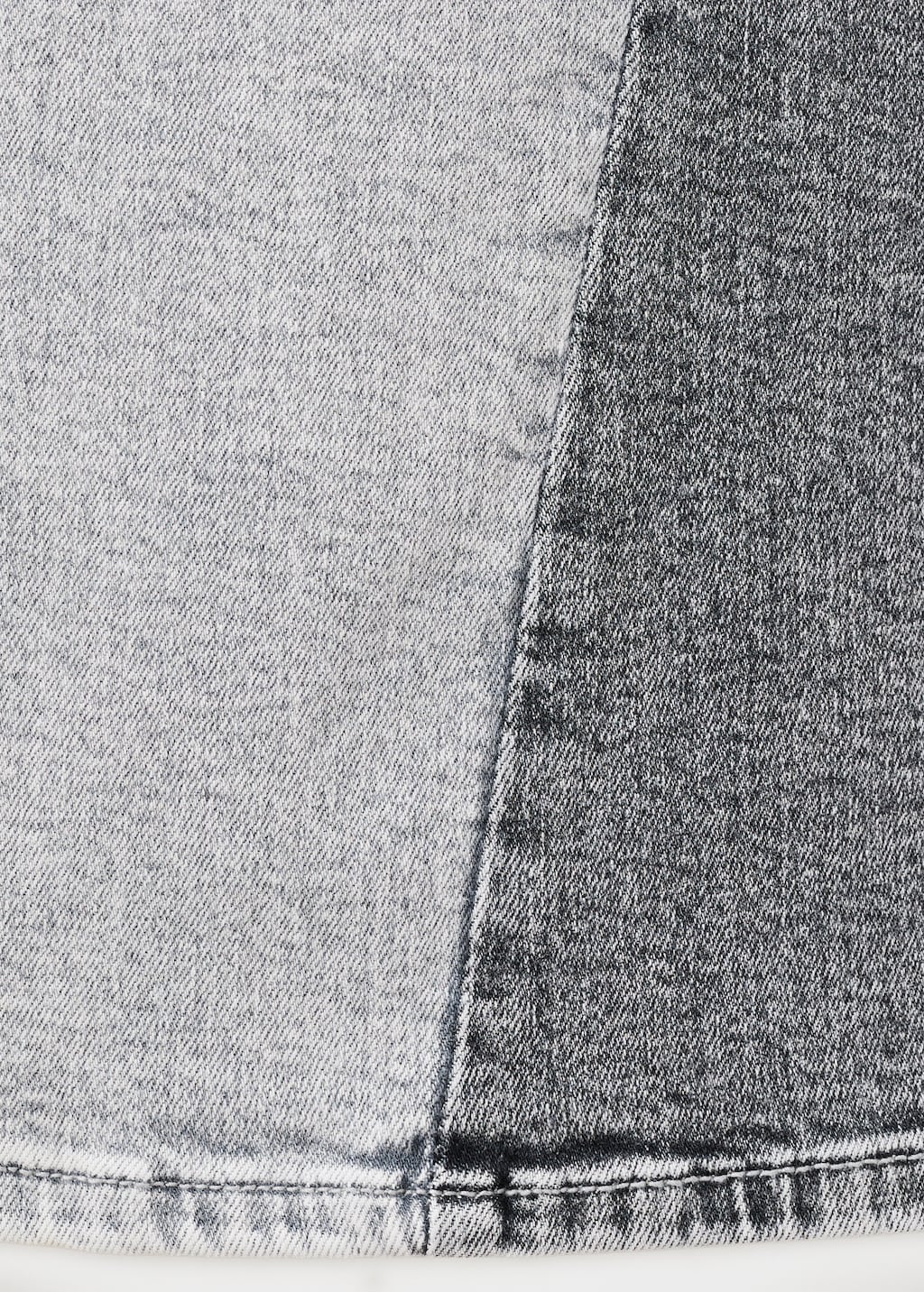 Two-tone wide leg jeans