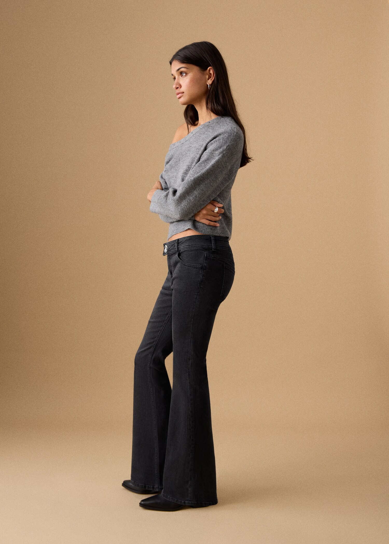 Jean flare boutons - Plan moyen