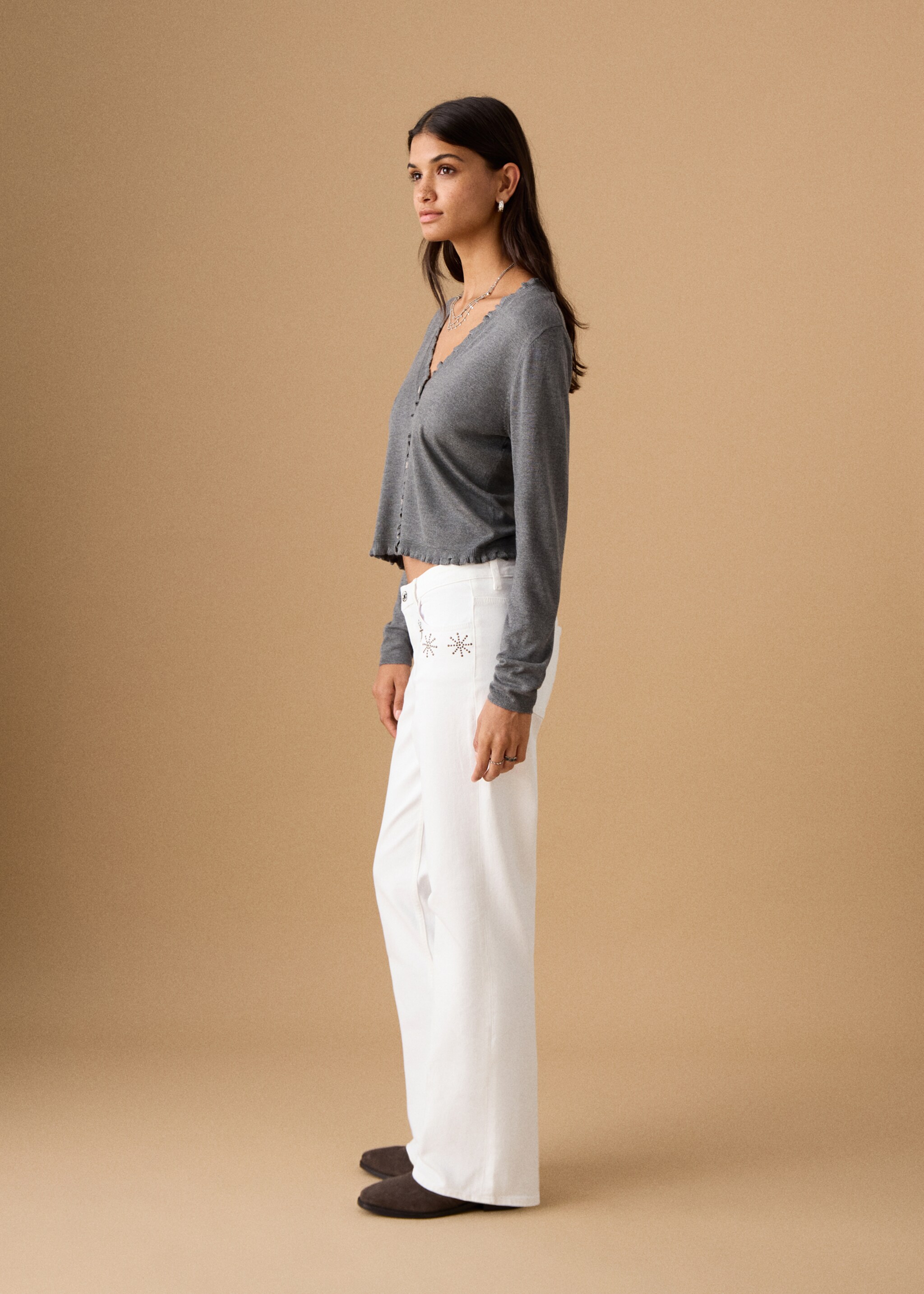 Jean droit rivets - Plan moyen, Blanc cassé. Ref: 27021220-00.