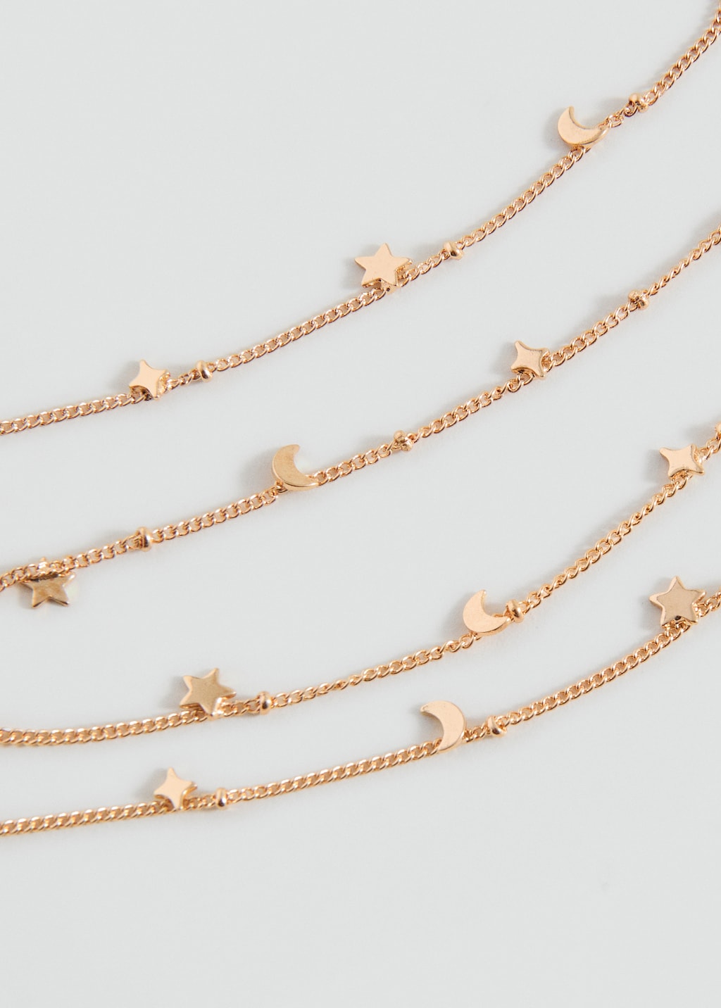 Multiple chain necklace