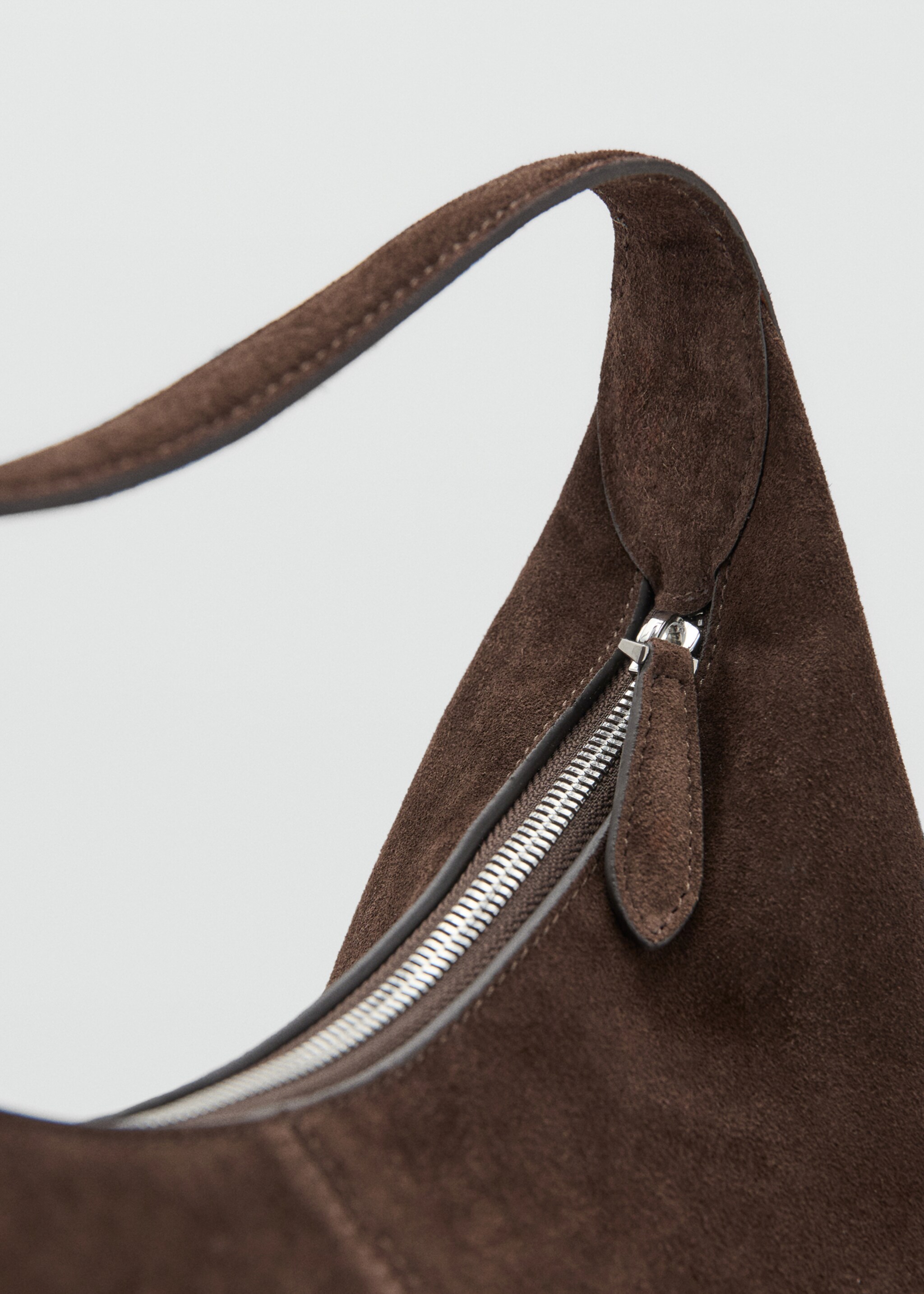 Suede shoulder bag with stitching - Details of the article 2, Brown. Ref: 27021233-00.