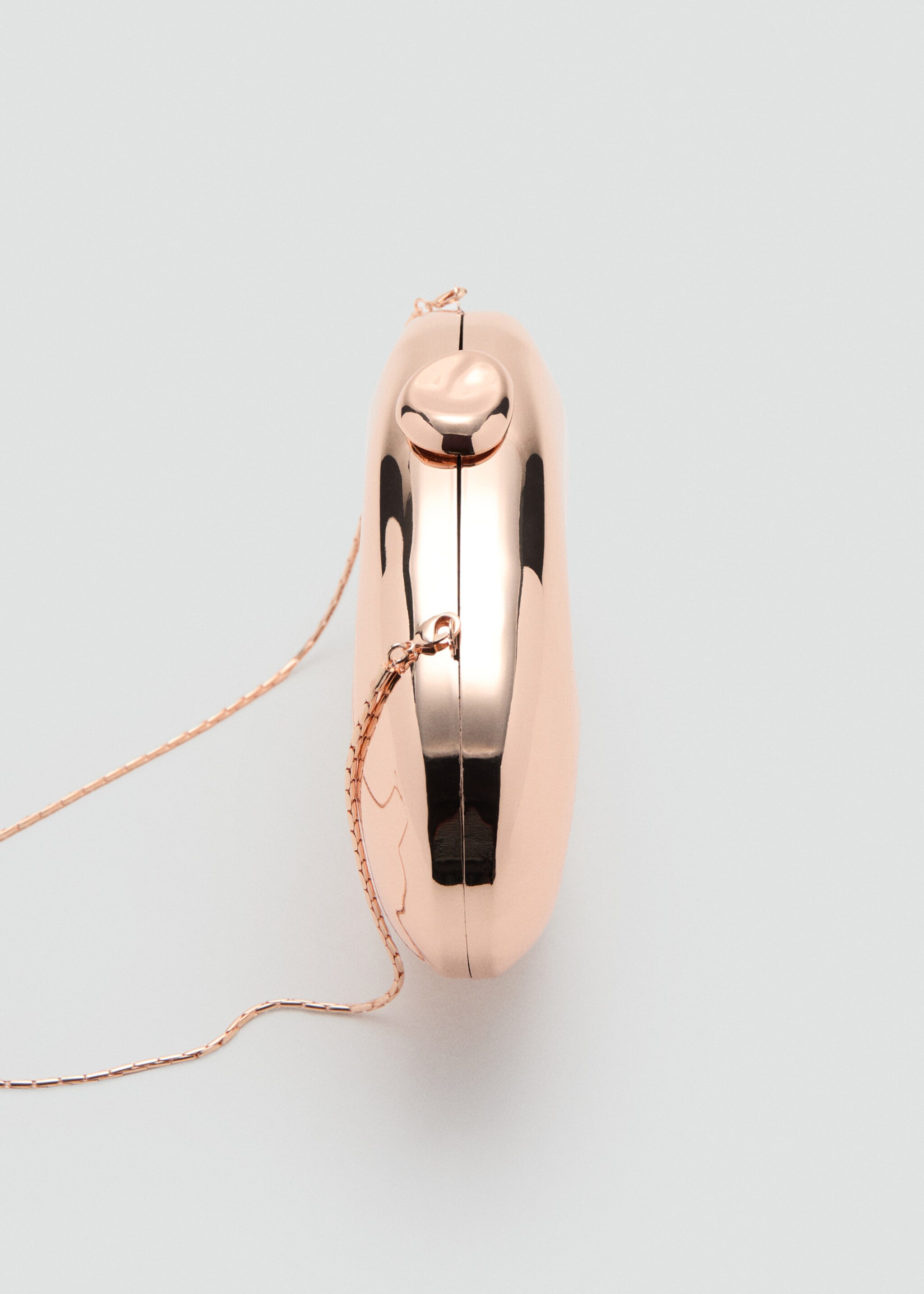 Oval clutch bag - Details of the article 1, Gold. Ref: 27021239-00.