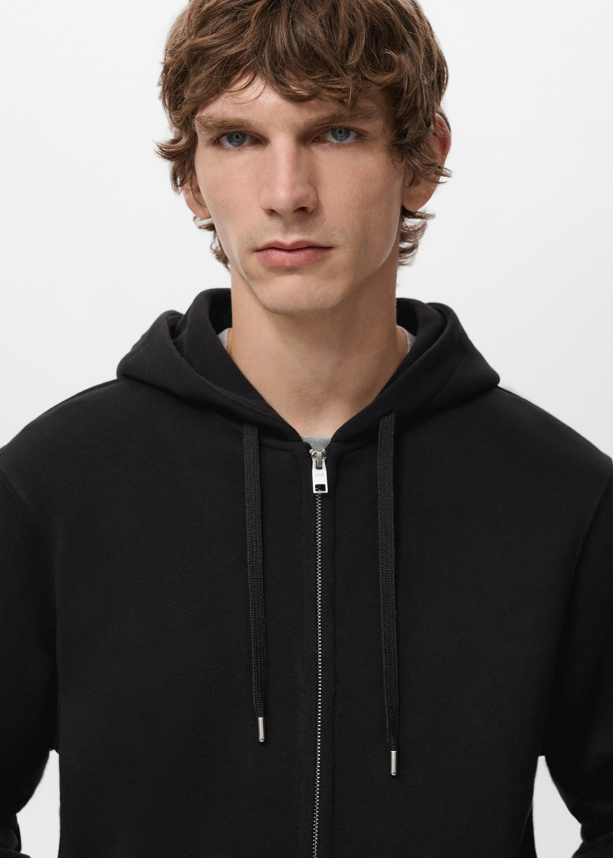 Zipped hoodie - Details of the article 1, Black. Ref: 27021264-00.