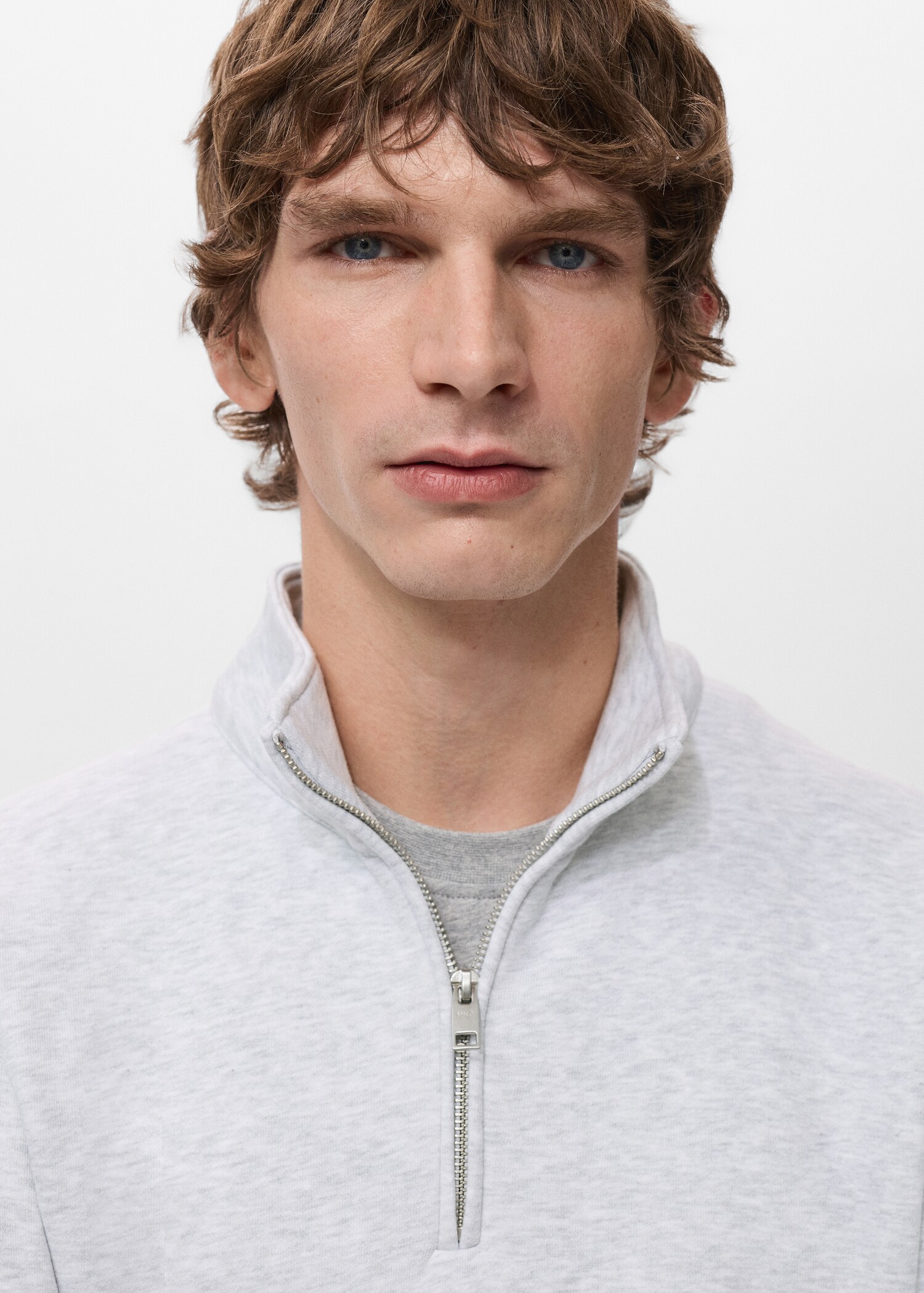 Regular-fit cotton sweatshirt with zip - Details of the article 1