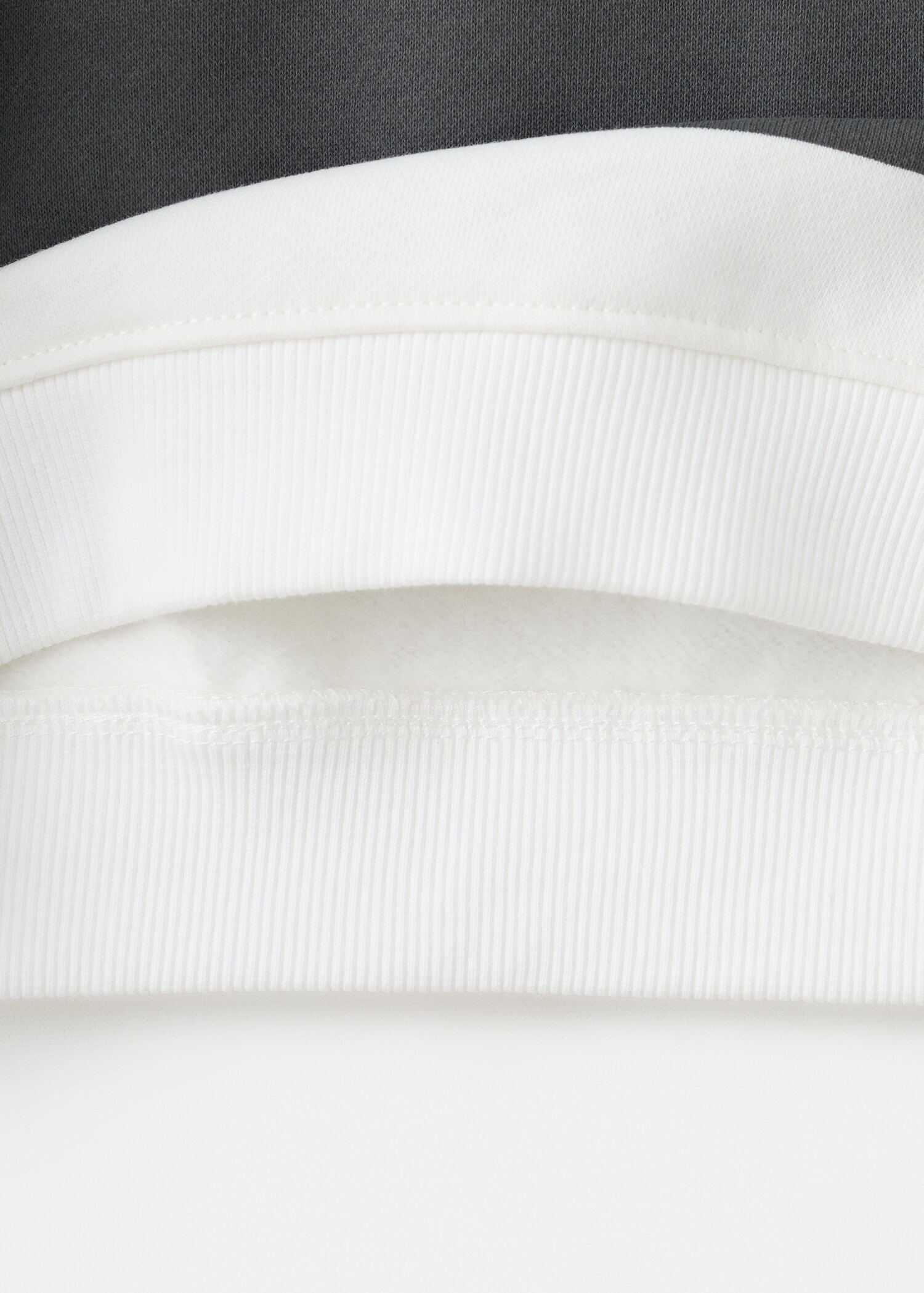 Sweat-shirt à rayures - Détail de l'article 0