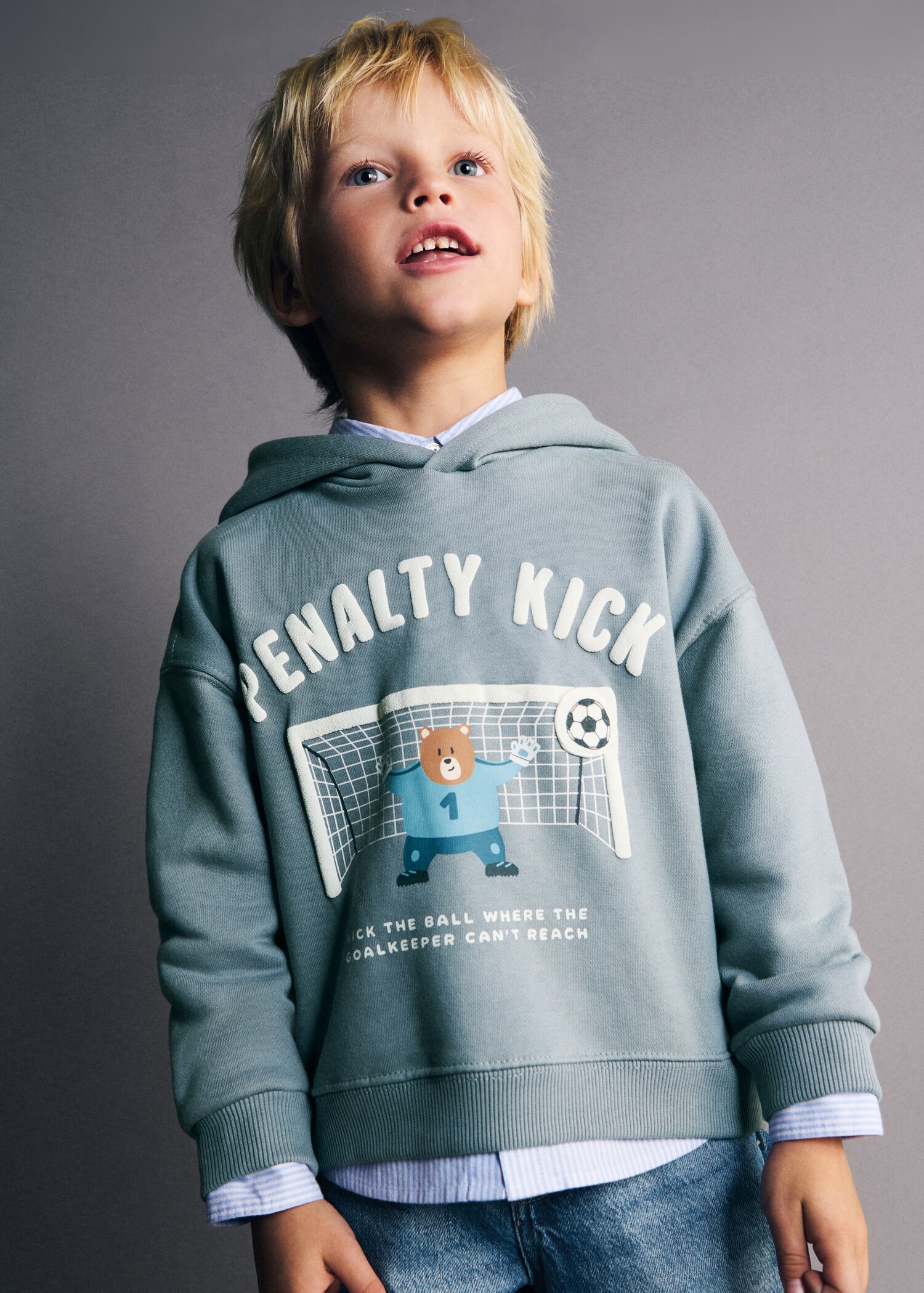 Gemustertes Kapuzen-Sweatshirt - Mittlere Ansicht