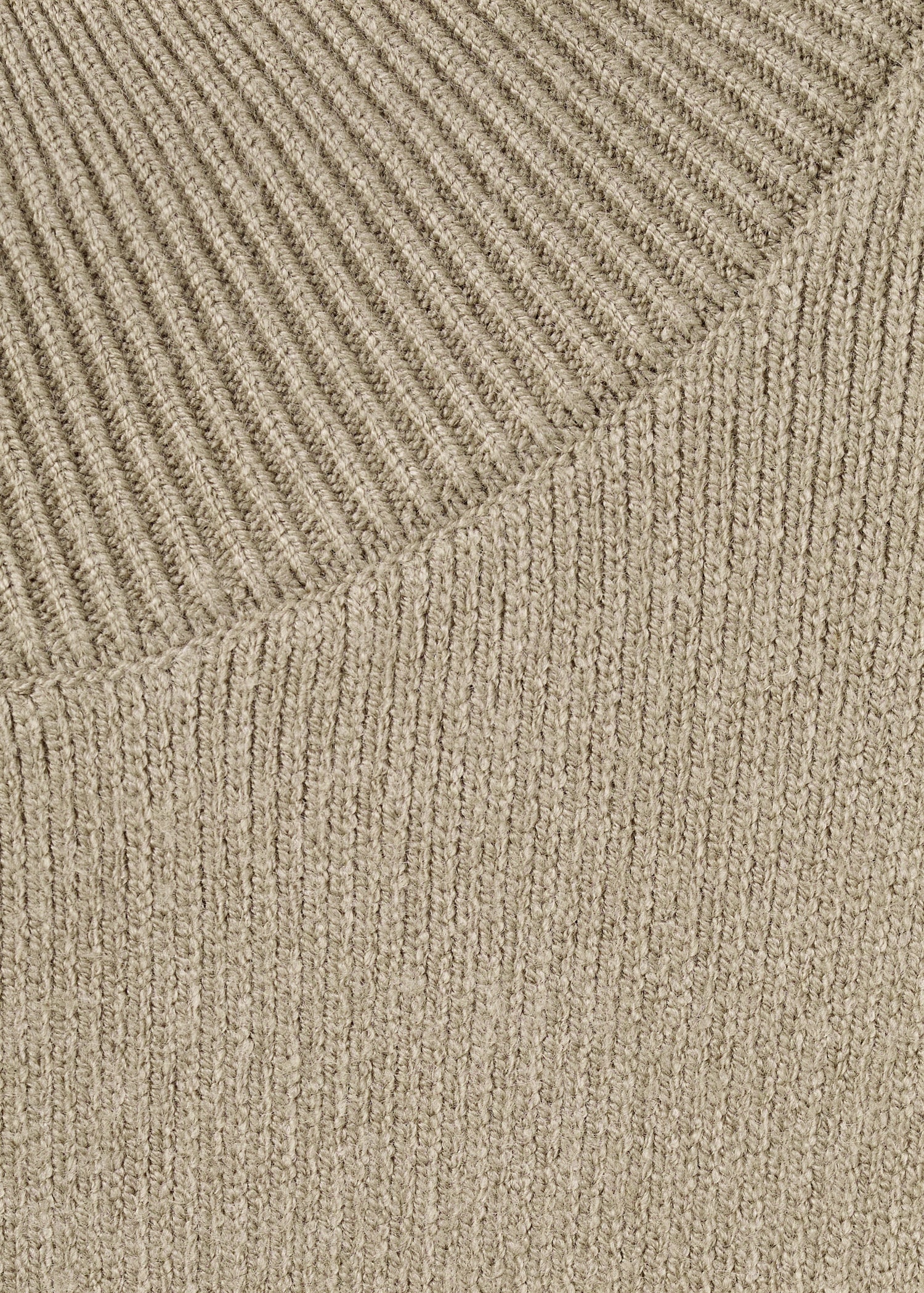 Oversized perkins-neck sweater - Details of the article 8