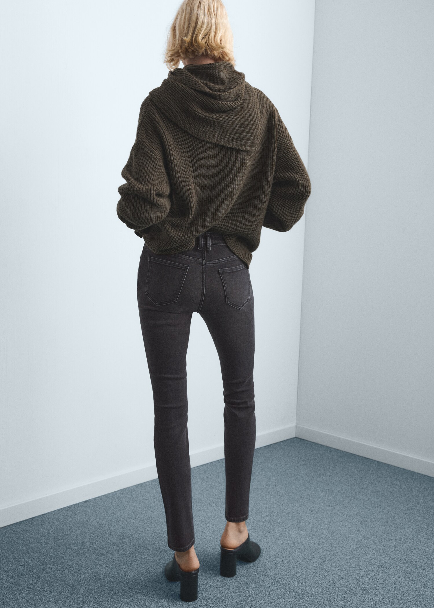 Mid-rise skinny jeans - Achterkant van het artikel