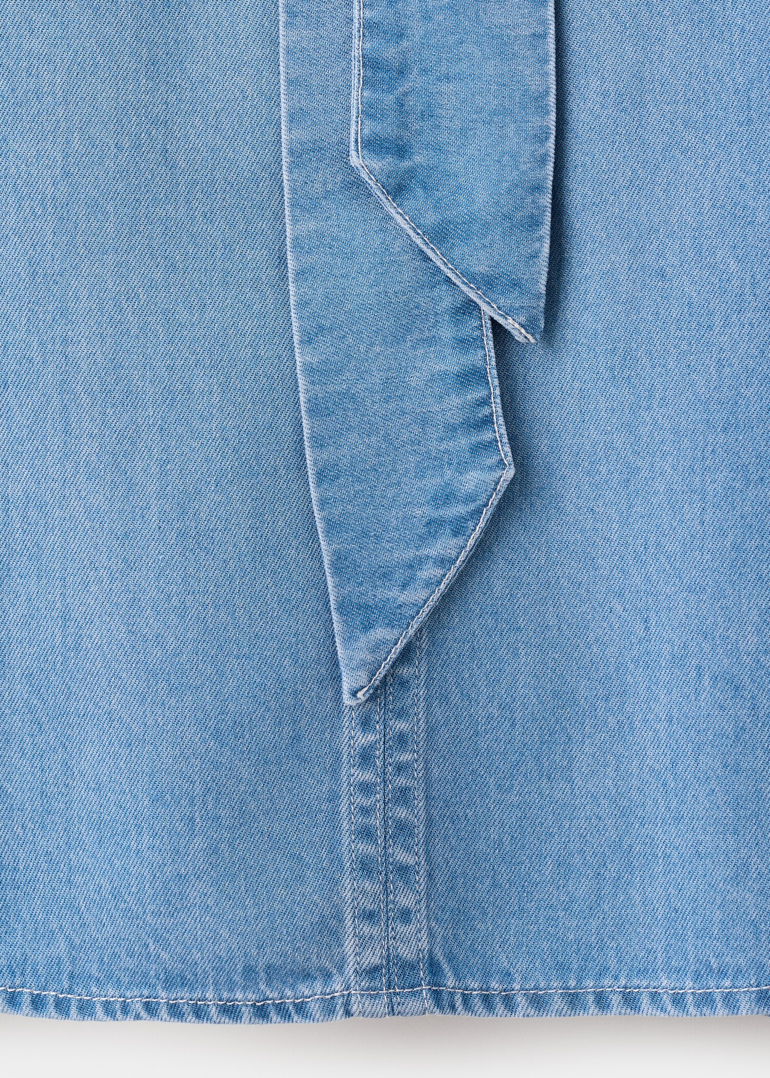 Lyocell blouse with bow - Details of the article 0