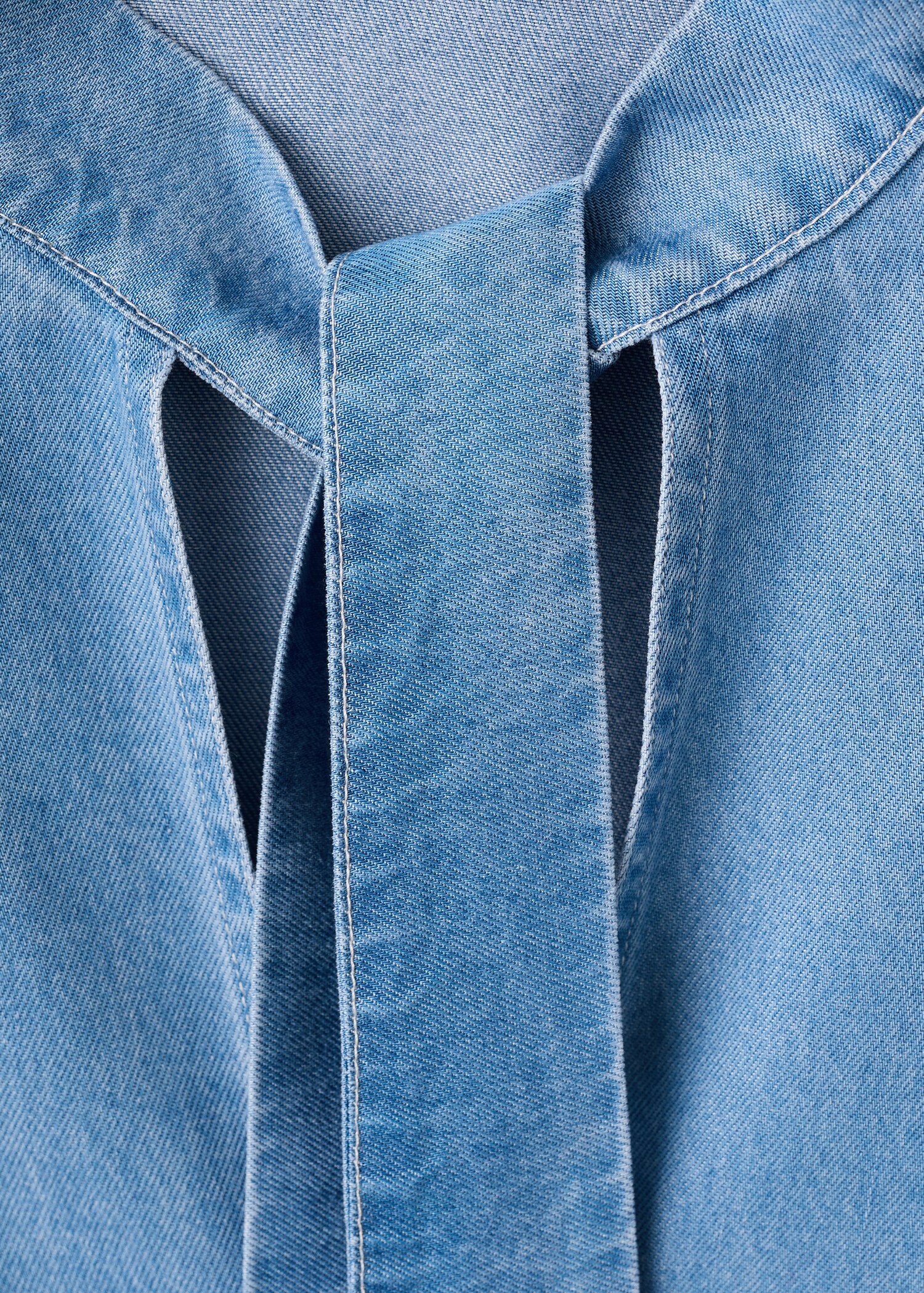 Lyocell blouse with bow - Details of the article 8