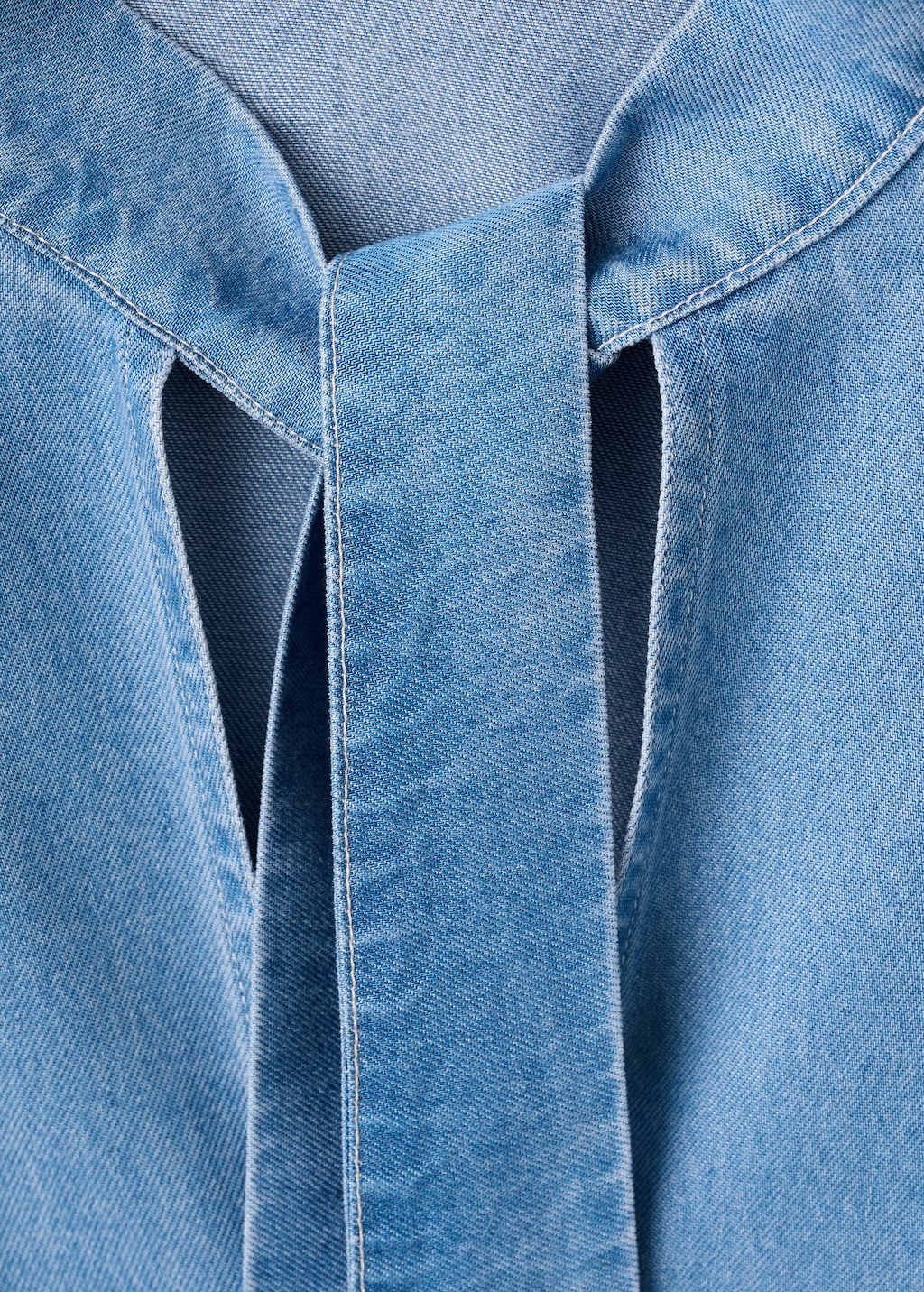 Lyocell blouse with bow