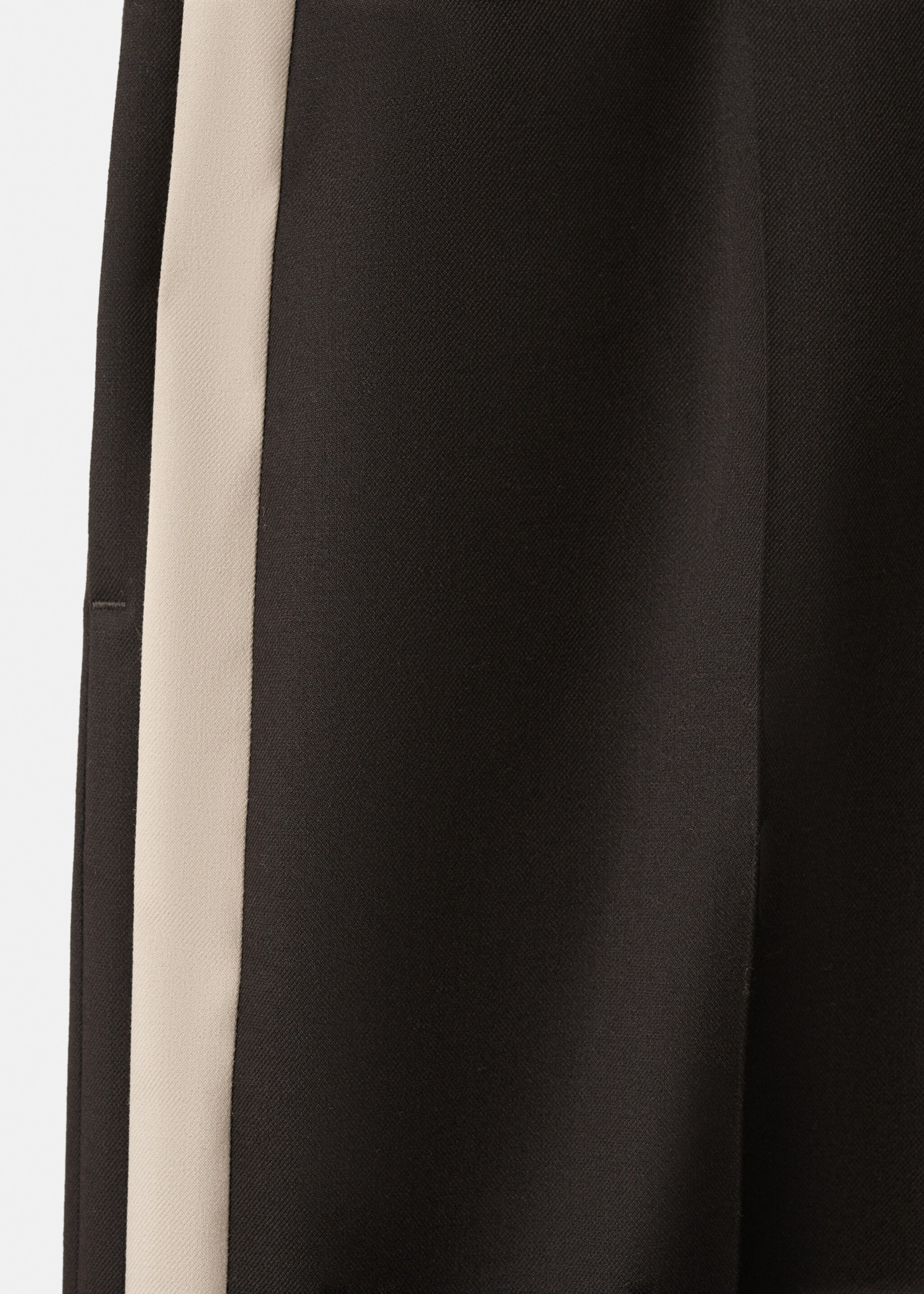 Wide-leg trousers with contrasting stripe - Details of the article 0, Chocolate. Ref: 27021296-00.