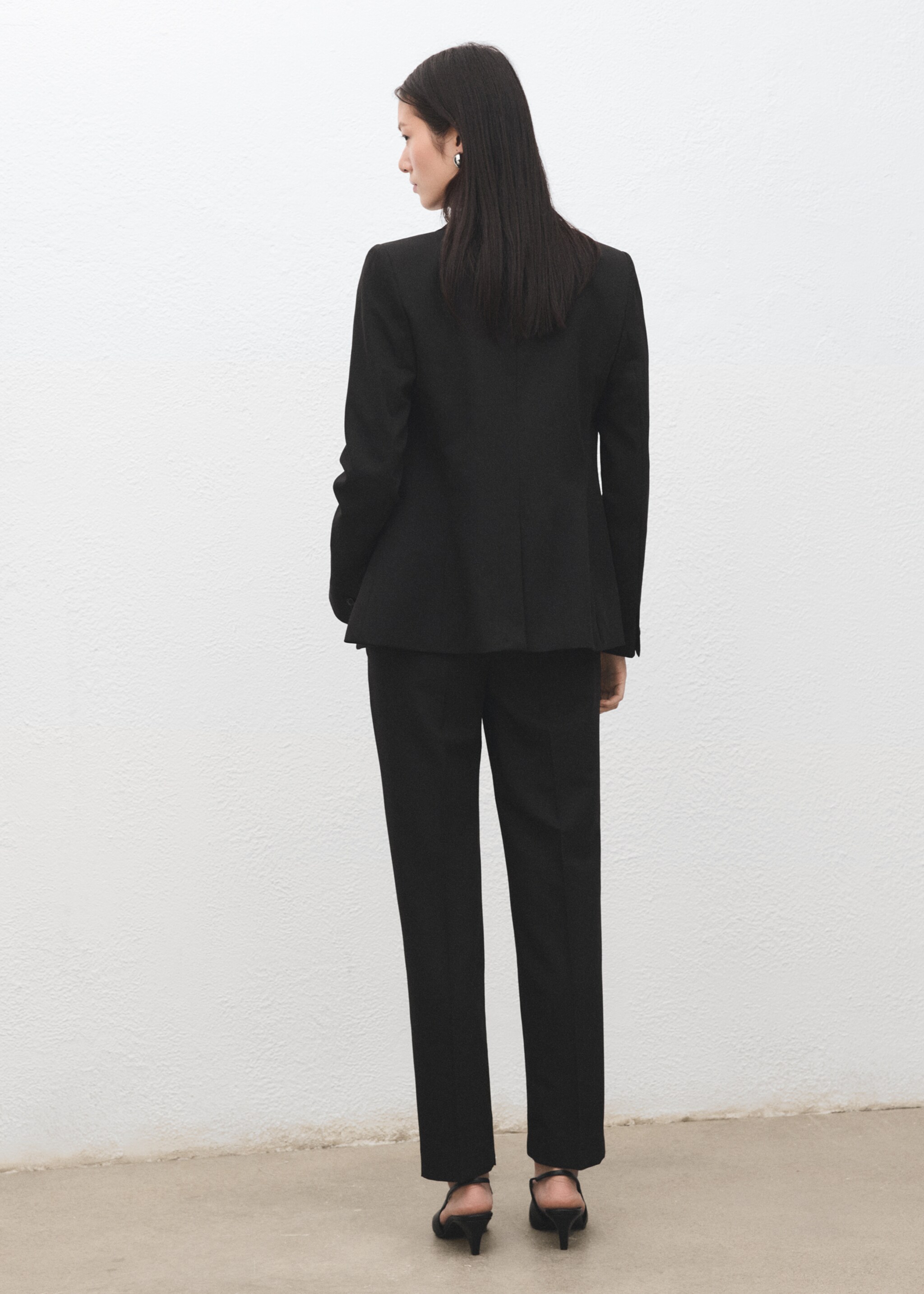Straight suit trousers - Reverse of the article, Black. Ref: 27021297-00.
