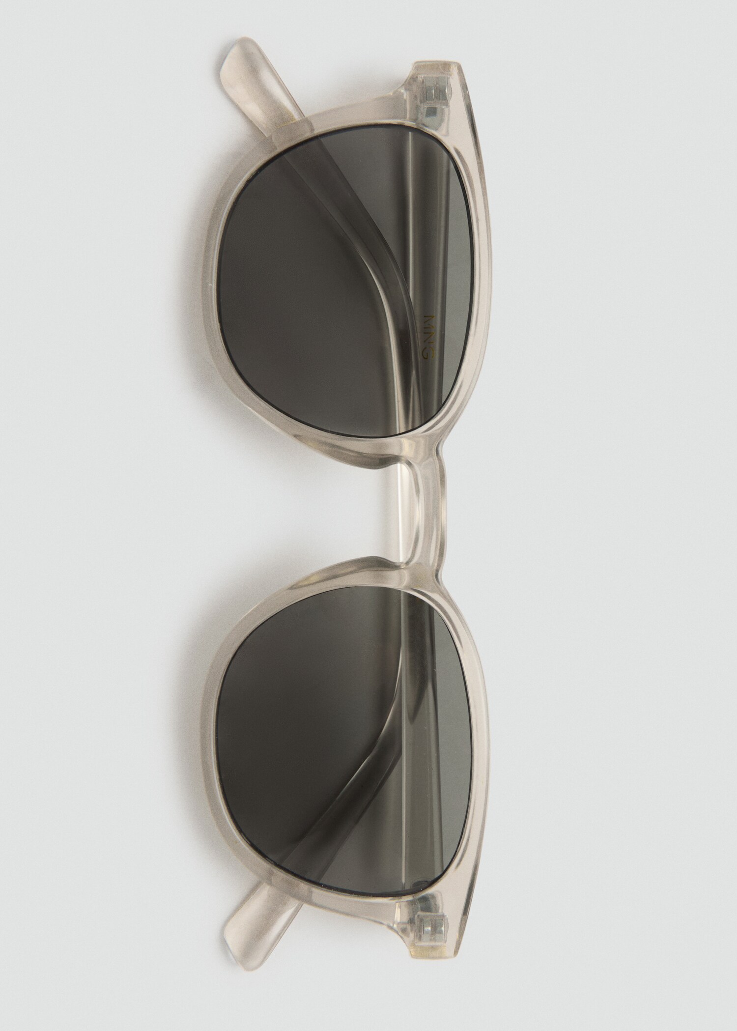Sunglasses porter - Details of the article 2
