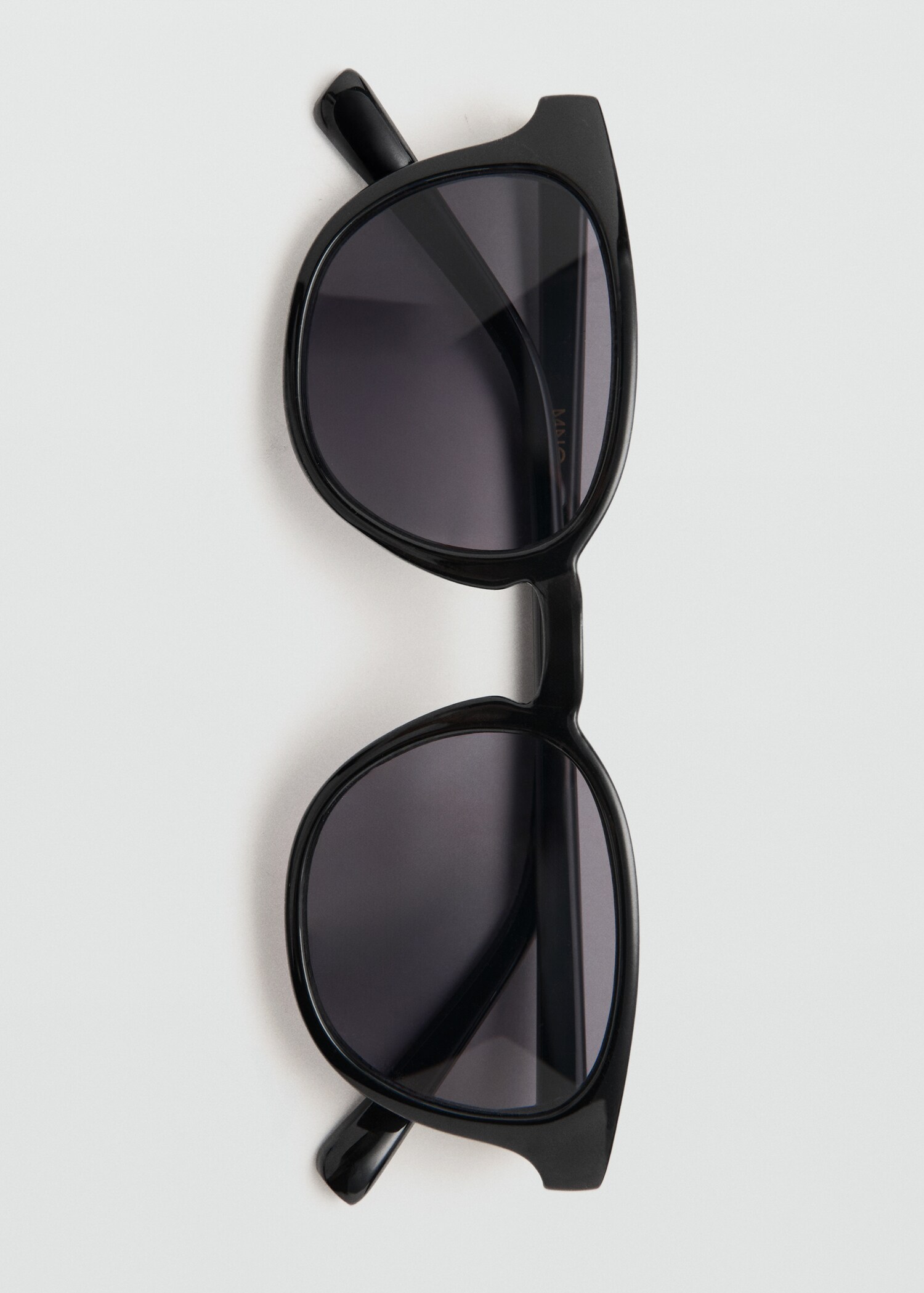 Sunglasses porter - Details of the article 2